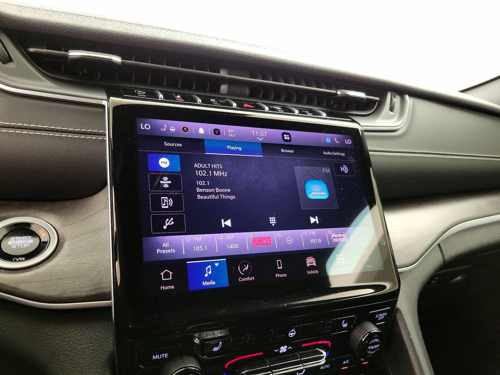 Thumbnail: 2024 Jeep Grand Cherokee - 16