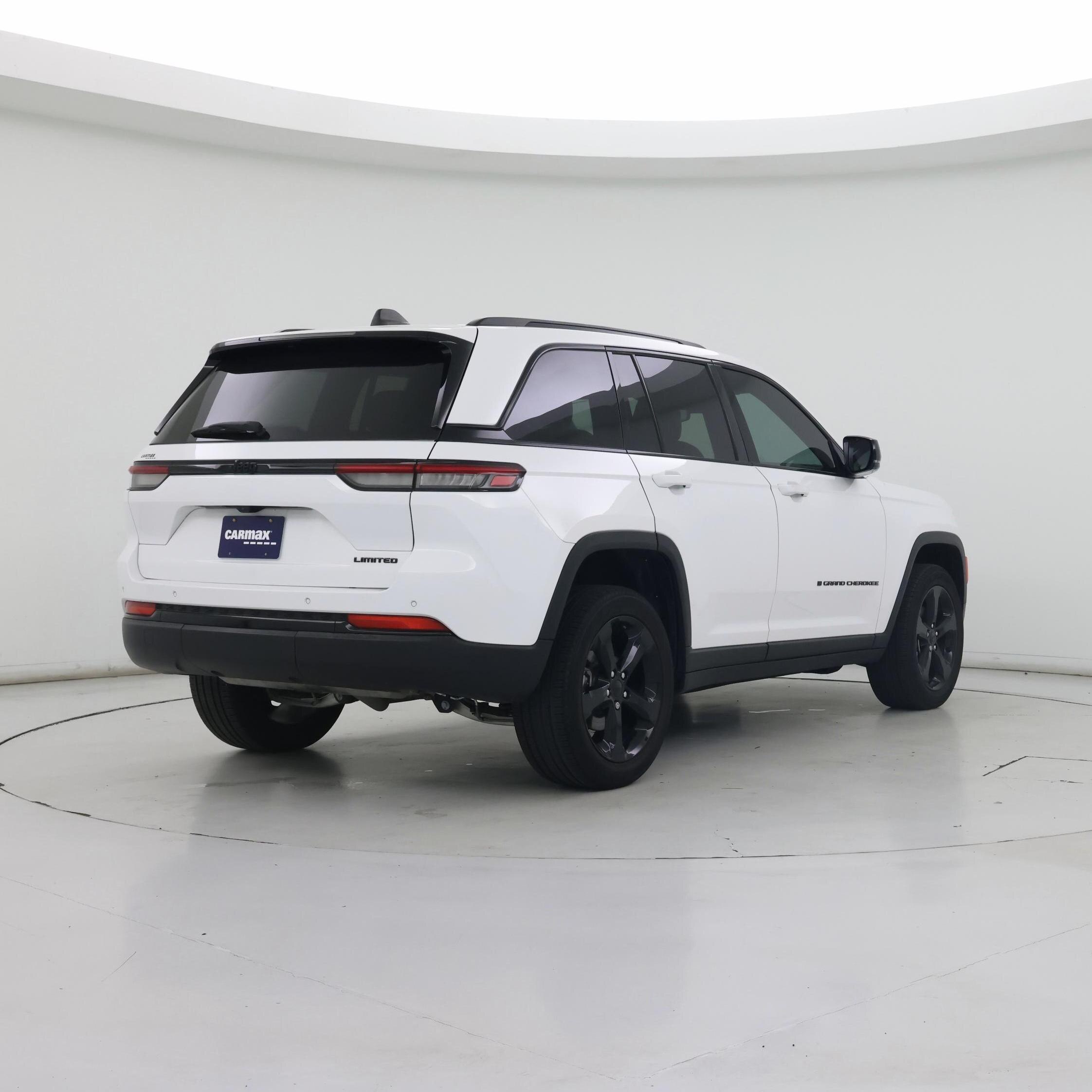 Thumbnail: 2024 Jeep Grand Cherokee - 8