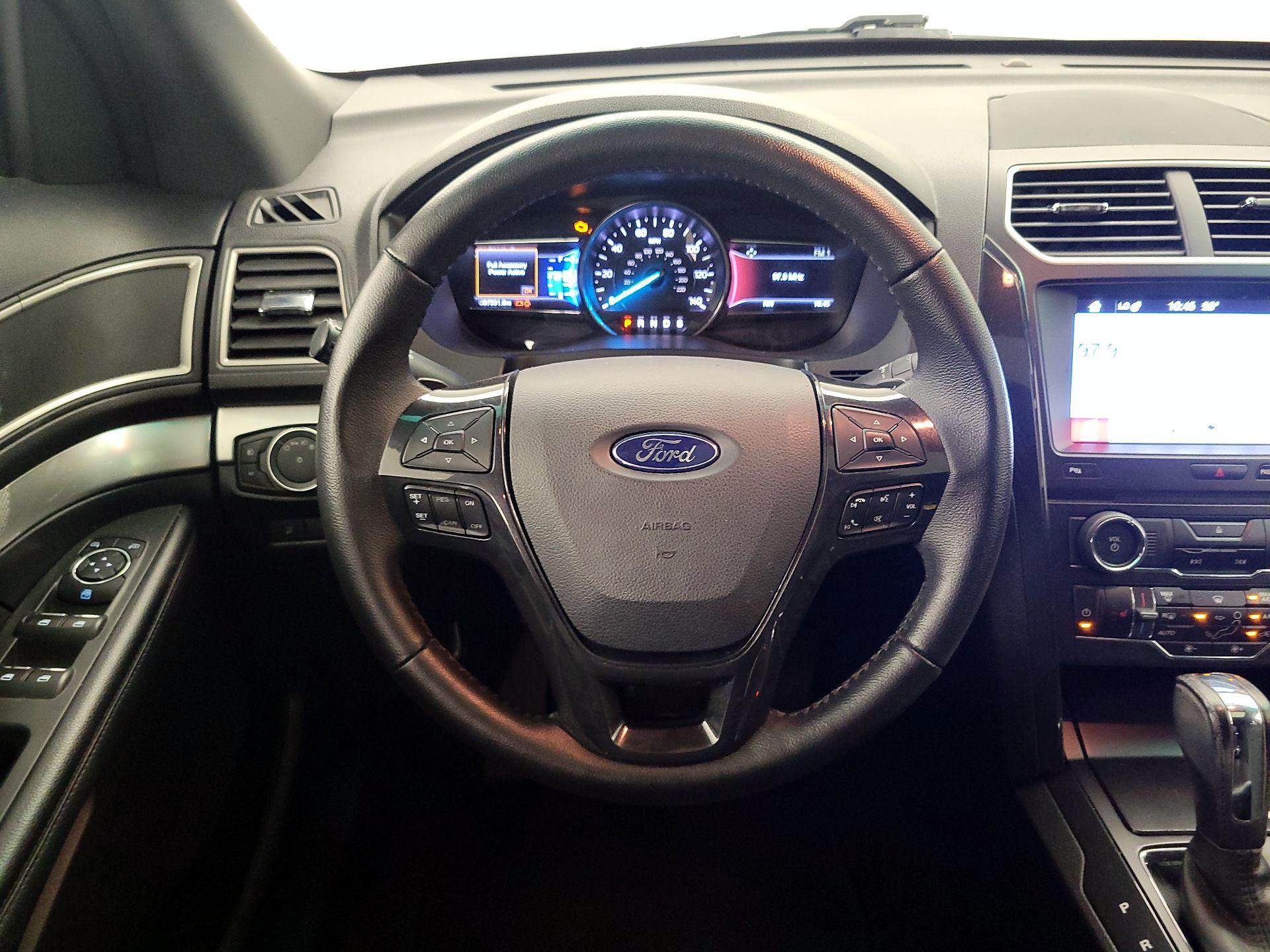 Thumbnail: 2017 Ford Explorer - 10