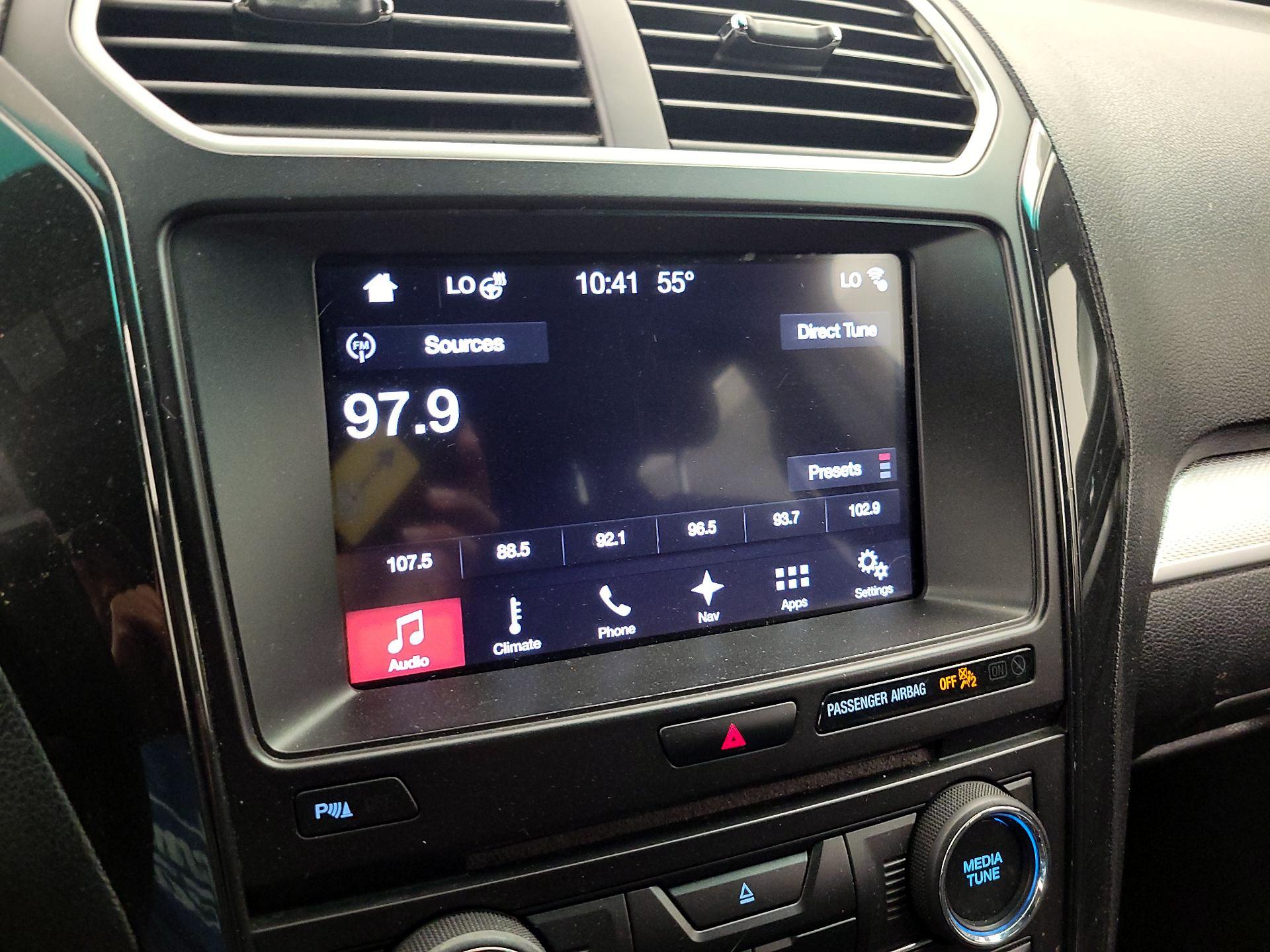 Thumbnail: 2017 Ford Explorer - 15