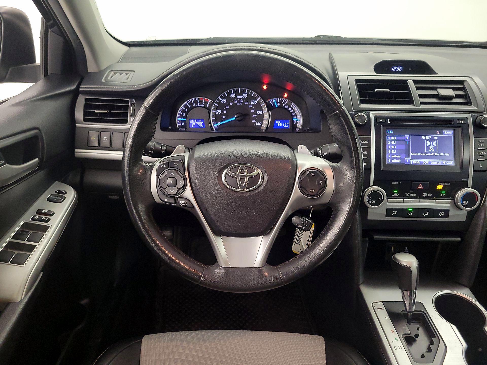 Thumbnail: 2014 Toyota Camry - 10