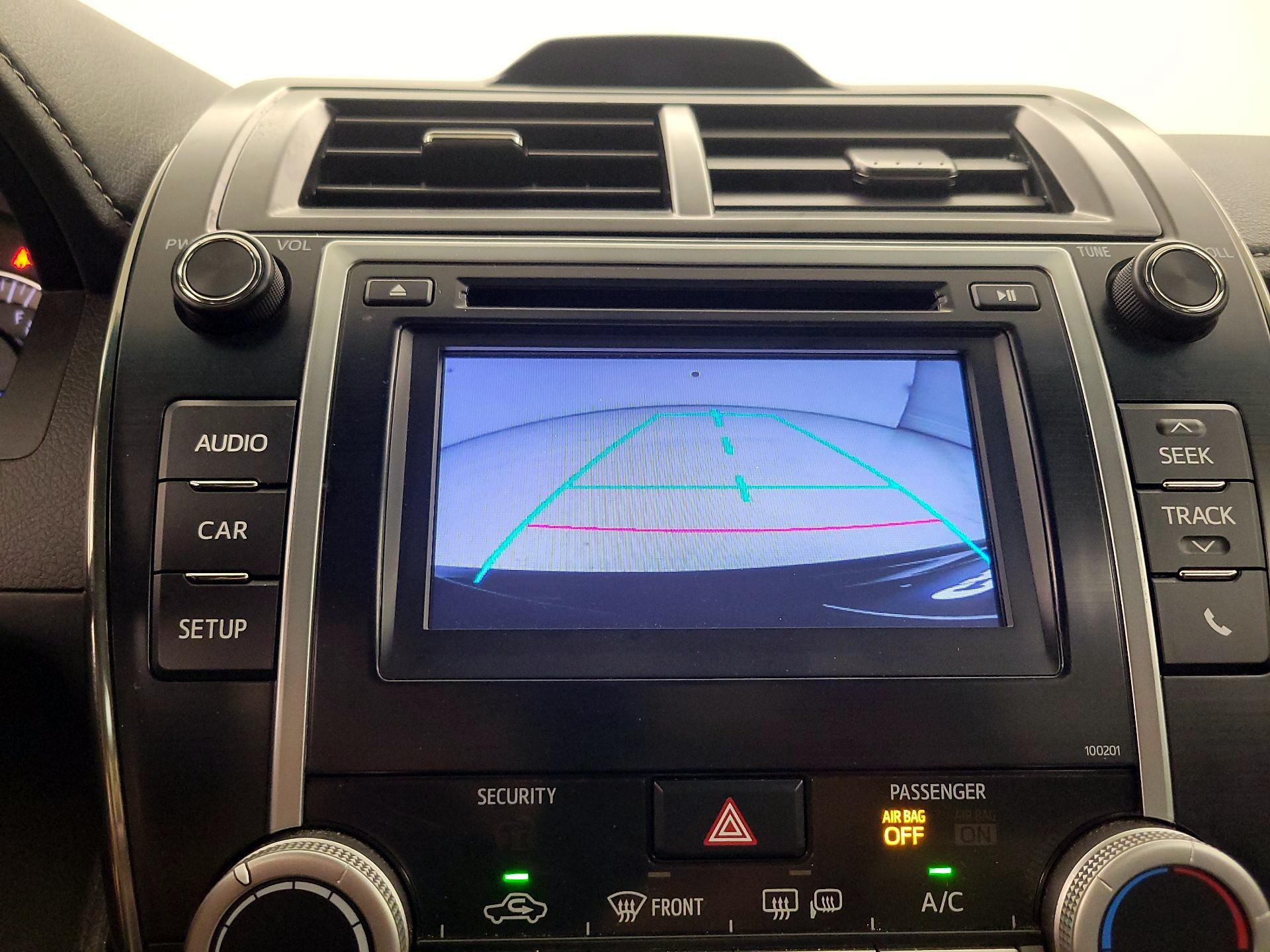 Thumbnail: 2014 Toyota Camry - 14