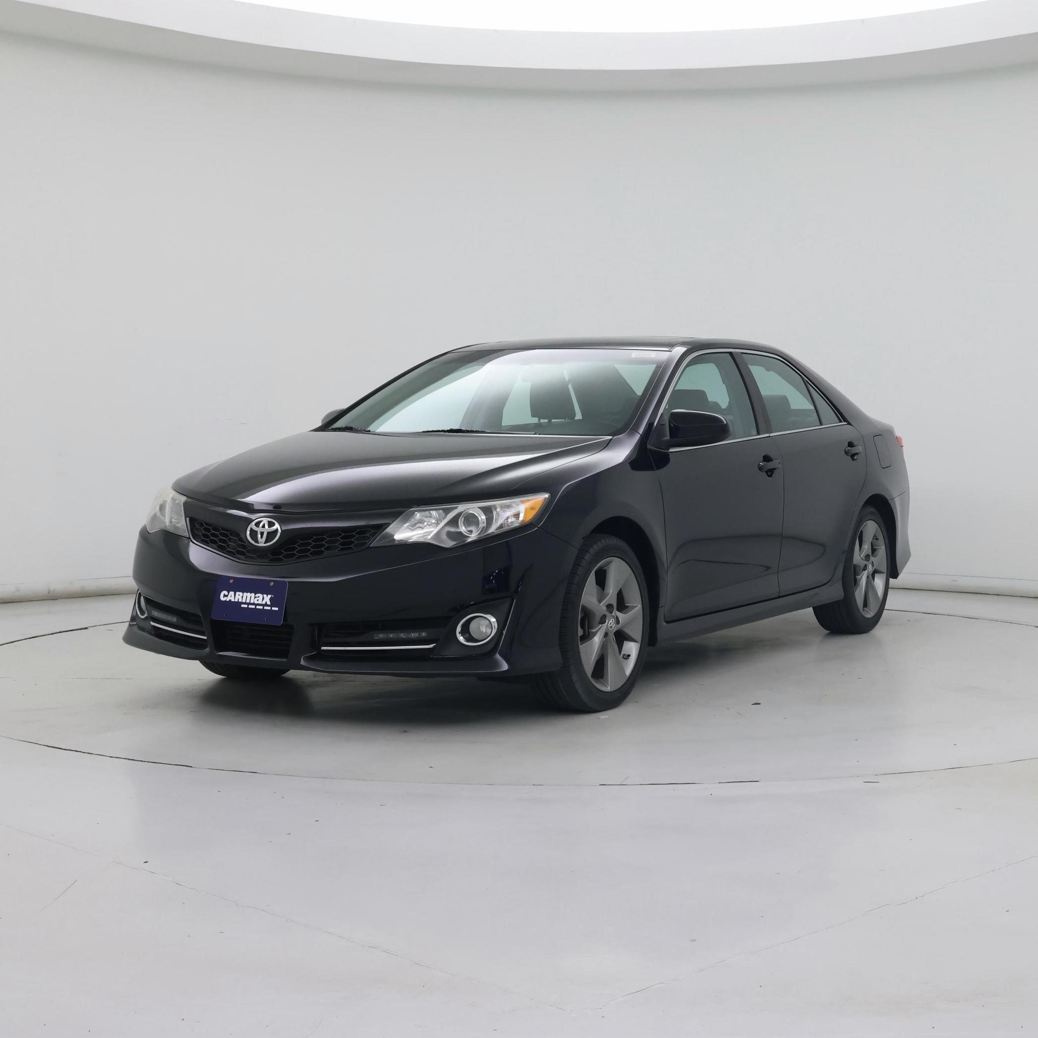 Thumbnail: 2014 Toyota Camry - 4