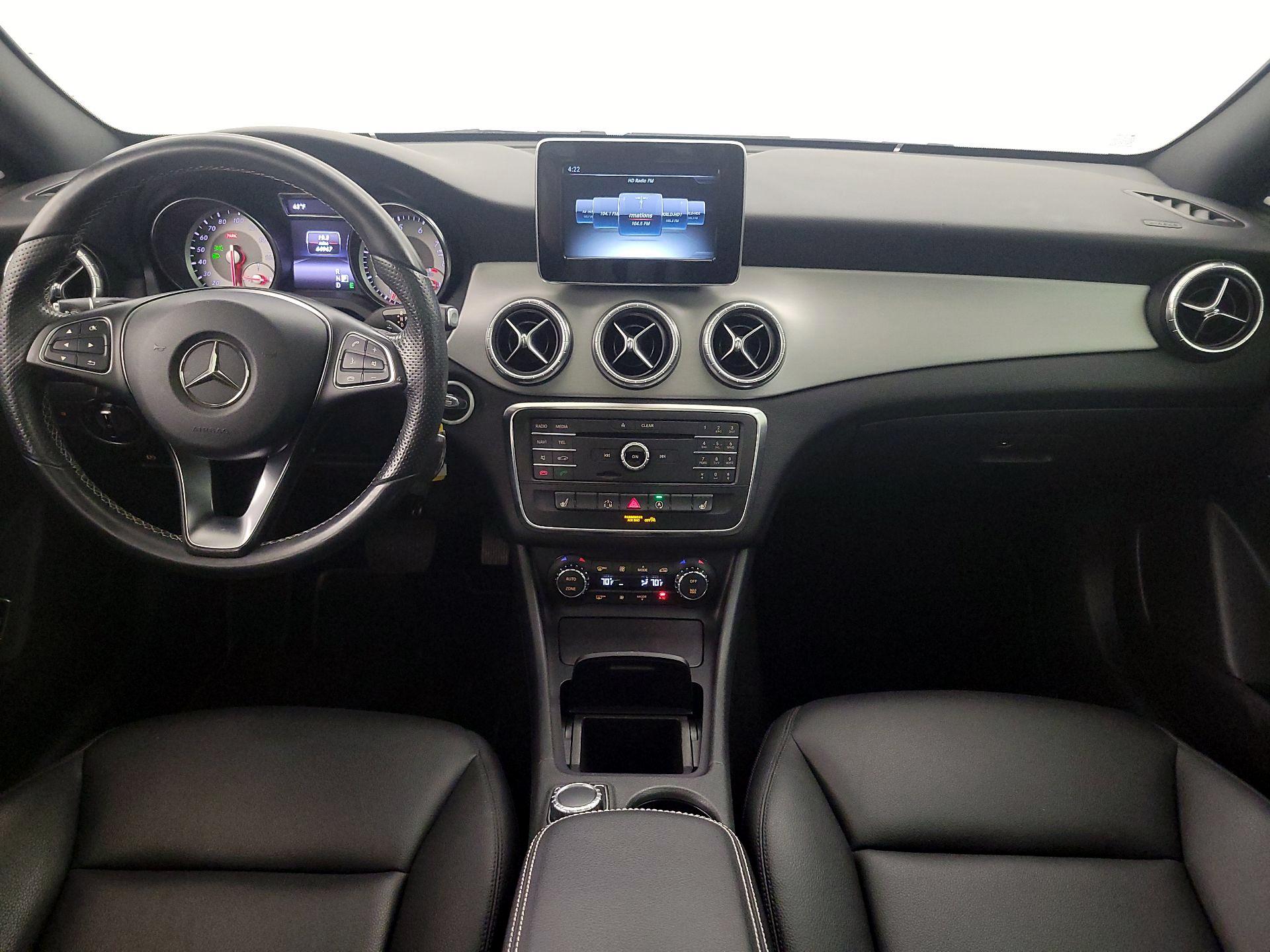 Thumbnail: 2015 Mercedes-Benz CLA - 9