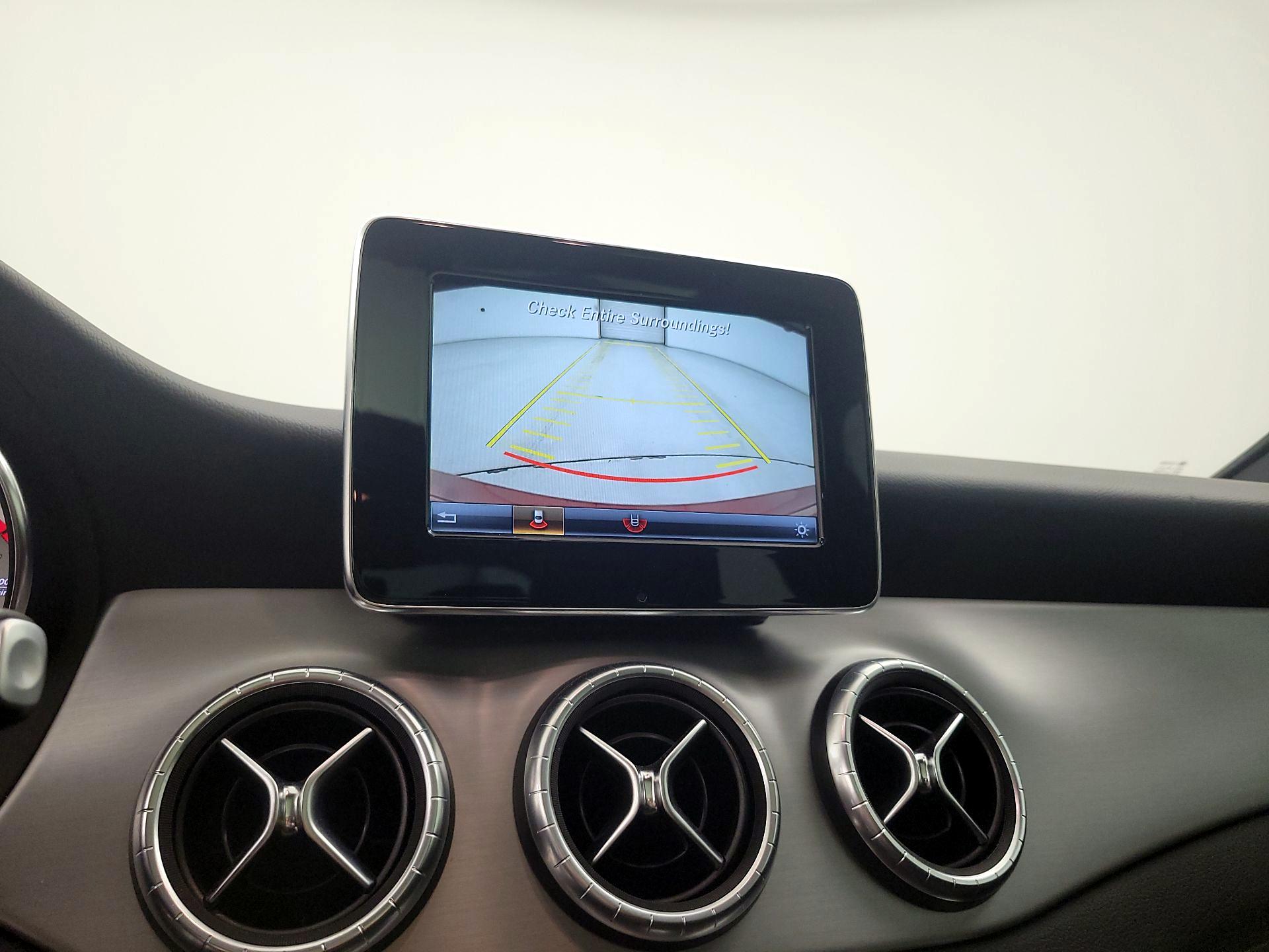 Thumbnail: 2015 Mercedes-Benz CLA - 14