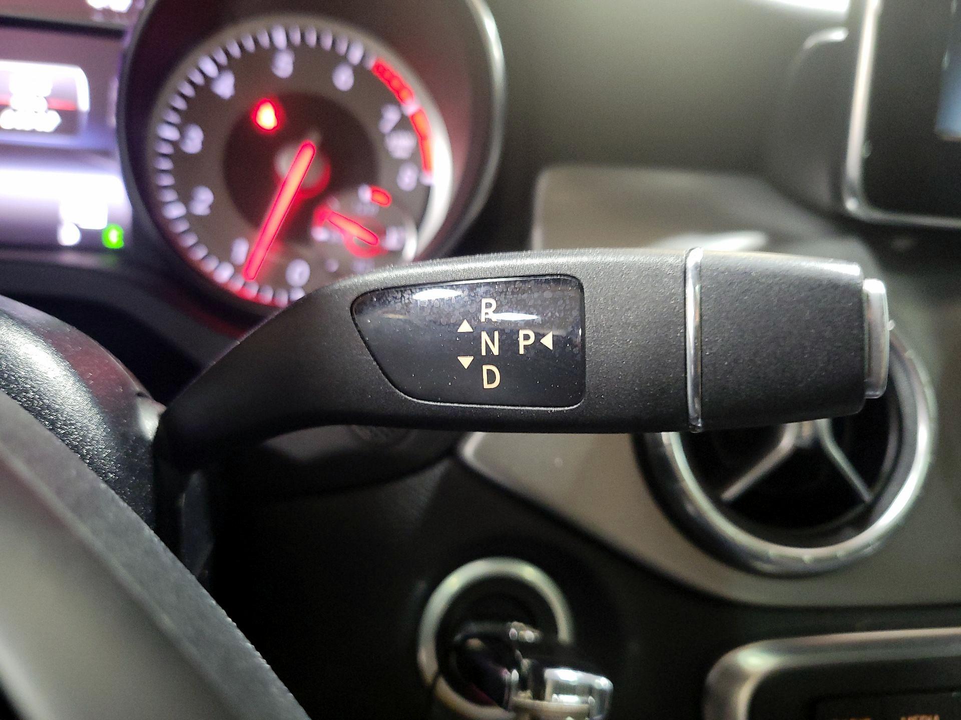 Thumbnail: 2015 Mercedes-Benz CLA - 17