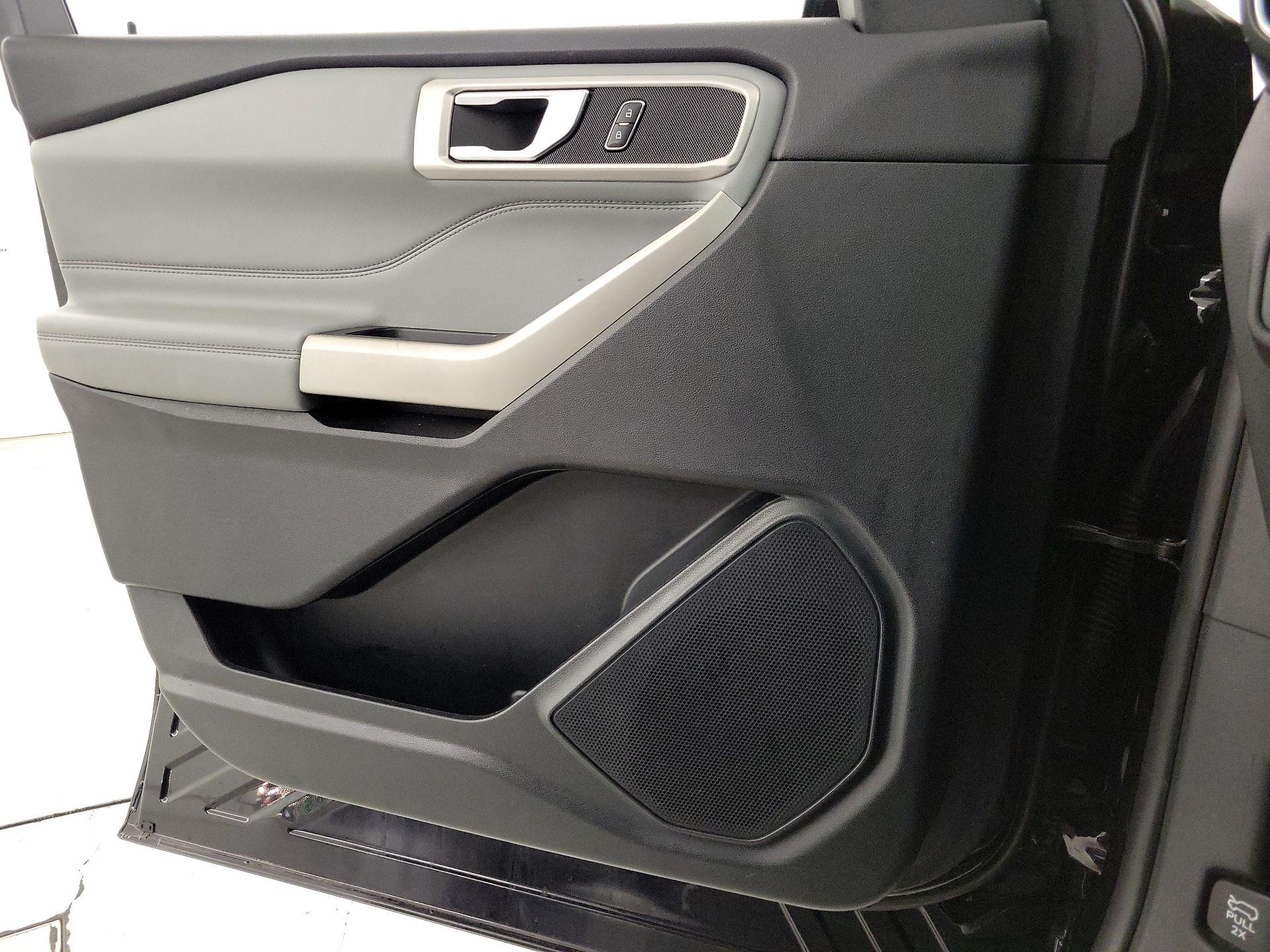 Thumbnail: 2022 Ford Explorer - 12