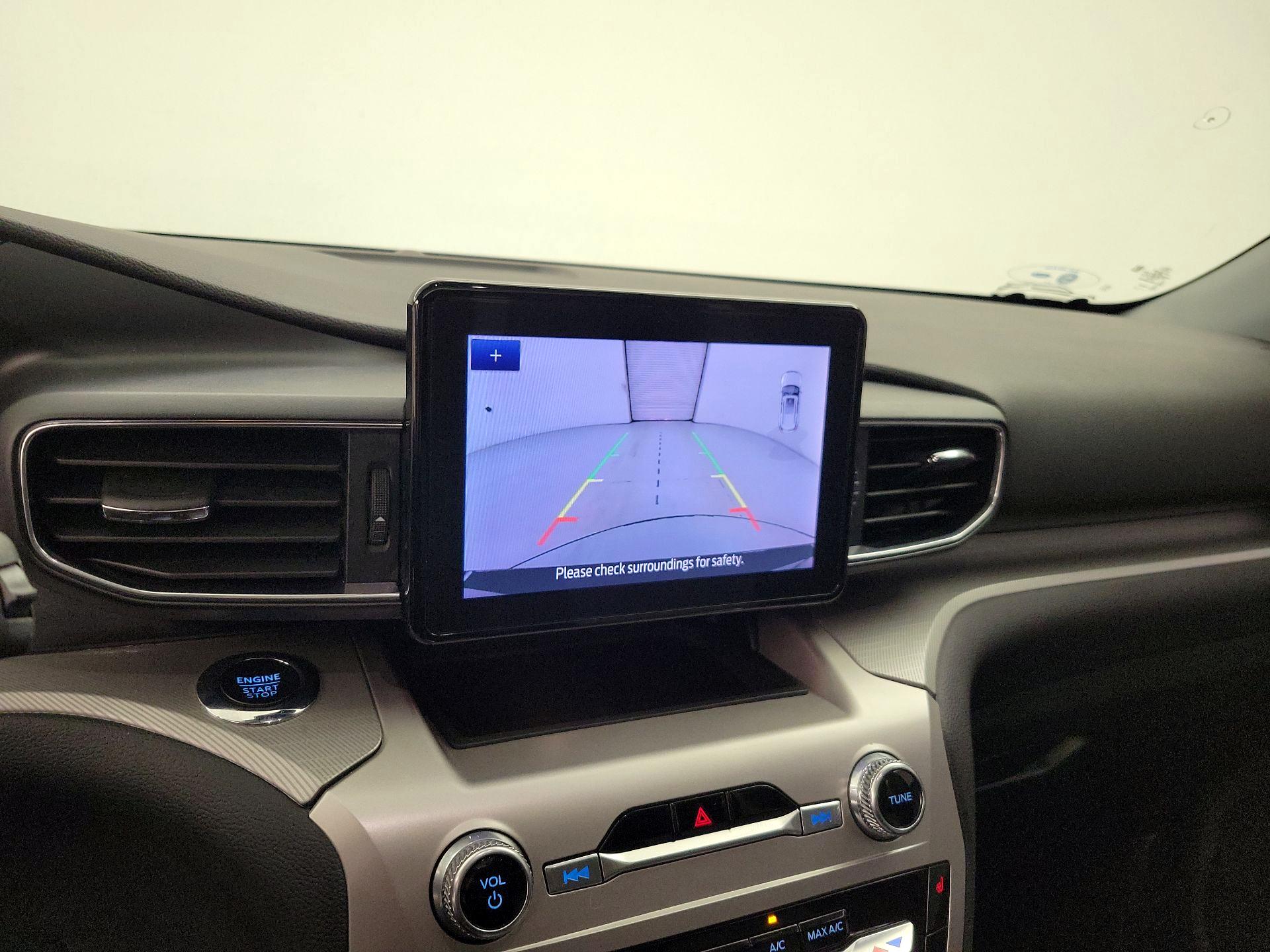 Thumbnail: 2022 Ford Explorer - 14