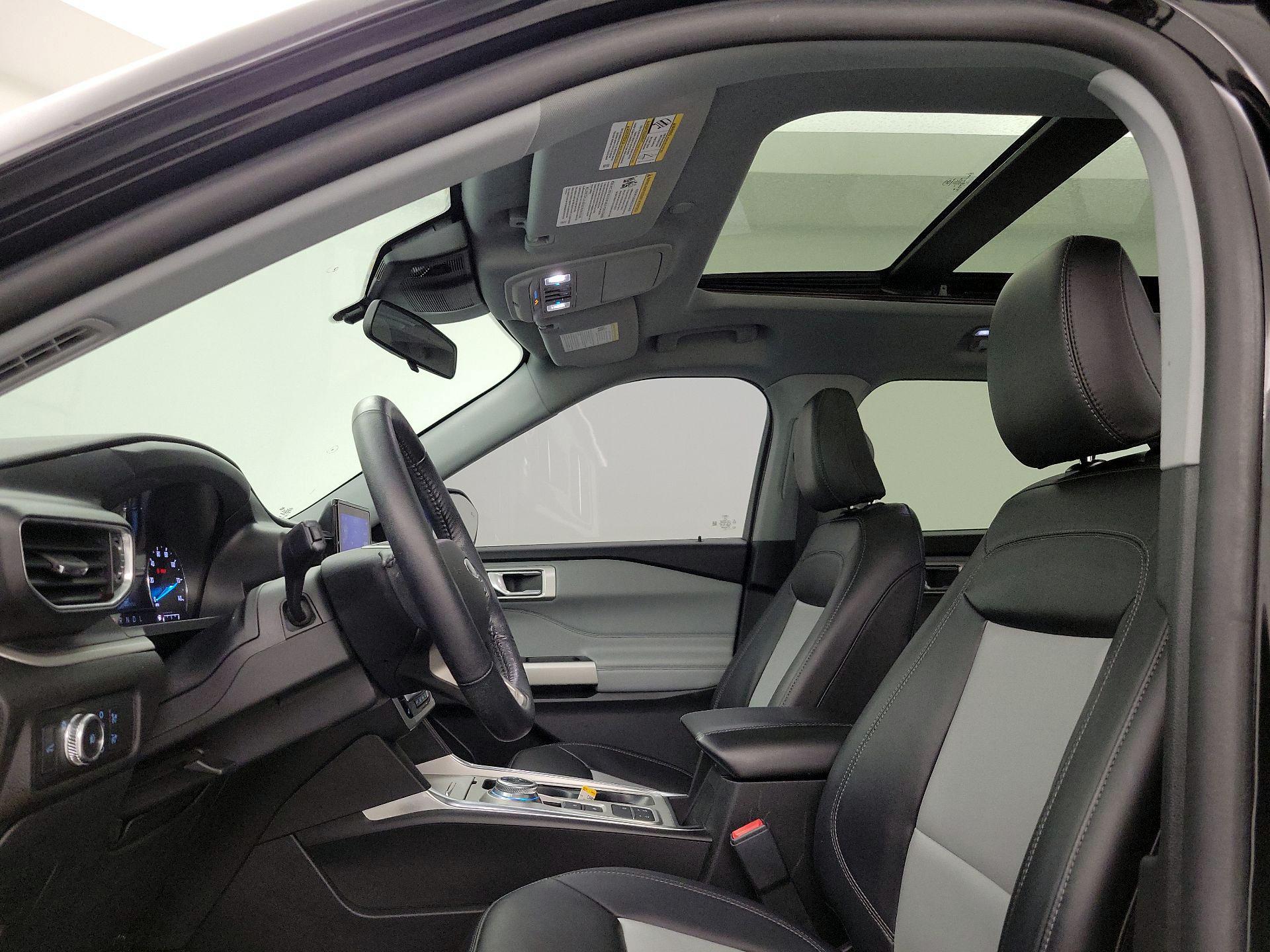 Thumbnail: 2022 Ford Explorer - 18