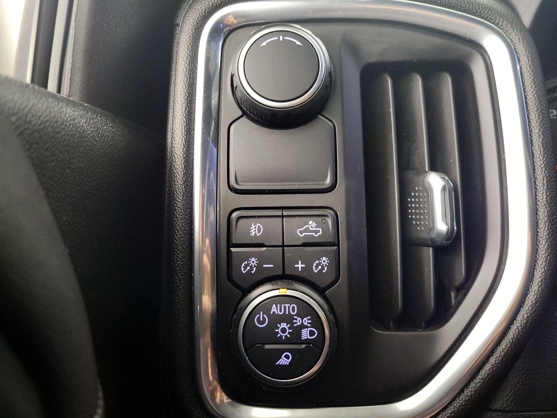 Thumbnail: 2019 Chevrolet Silverado 1500 - 13