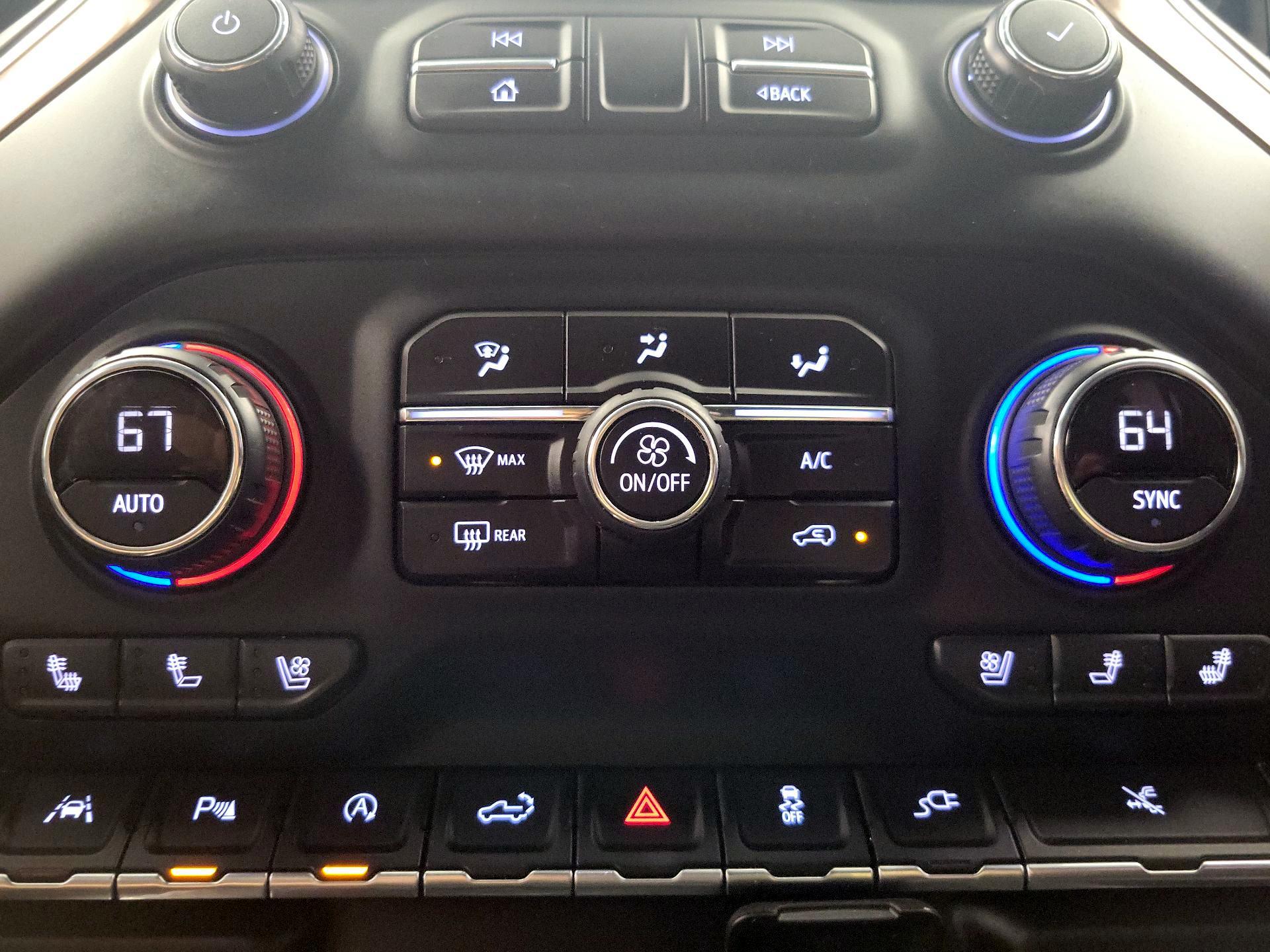 Thumbnail: 2019 Chevrolet Silverado 1500 - 16