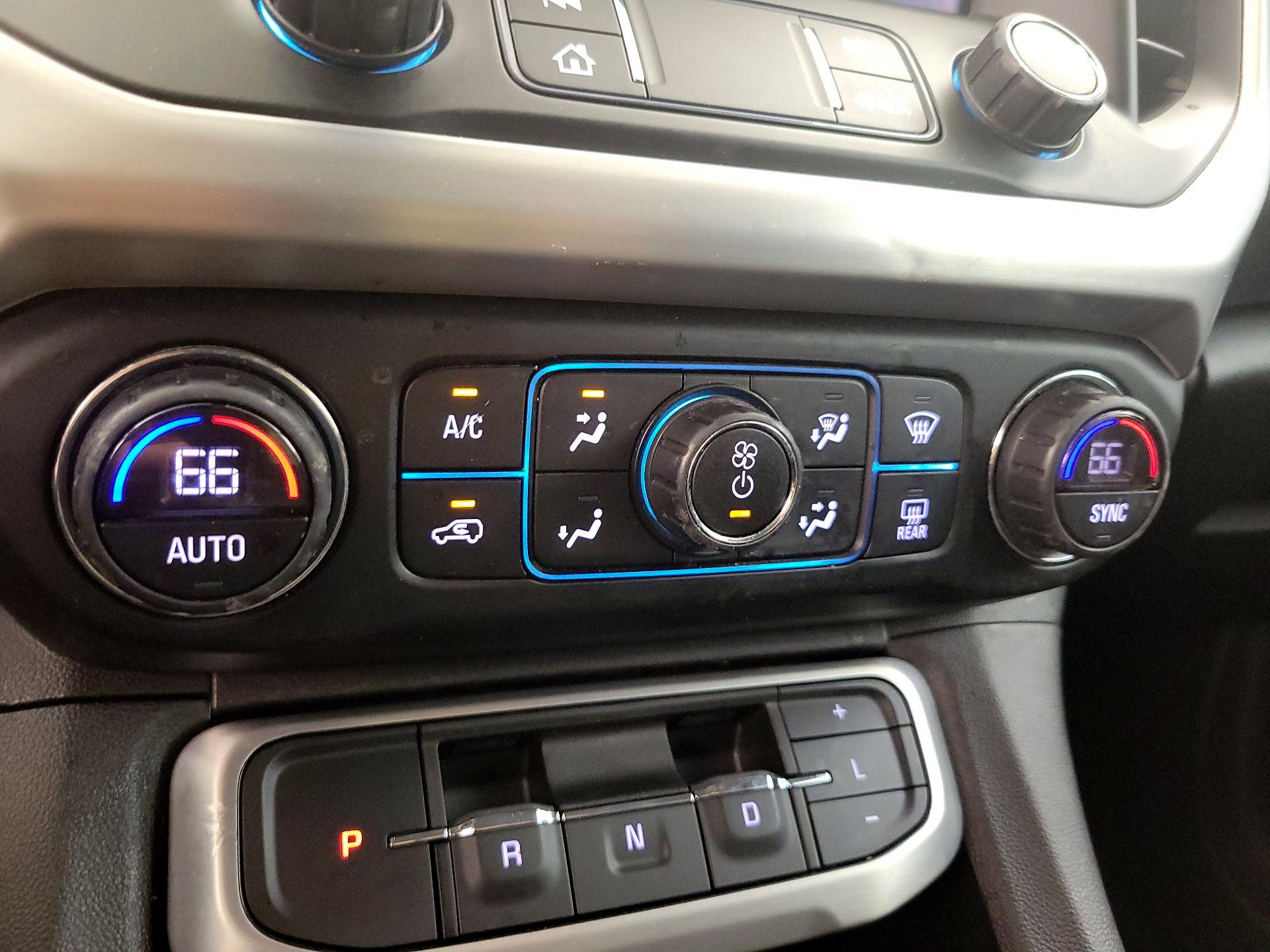 Thumbnail: 2020 GMC Acadia - 16