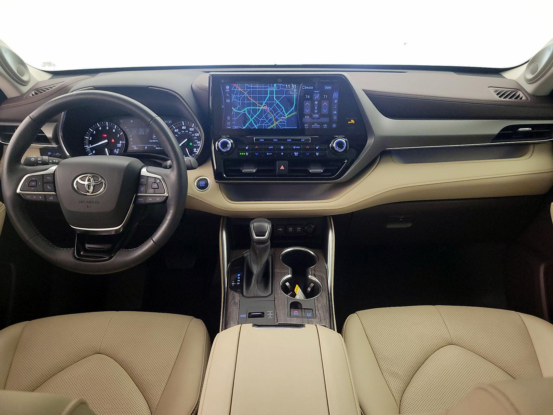 Thumbnail: 2021 Toyota Highlander - 9