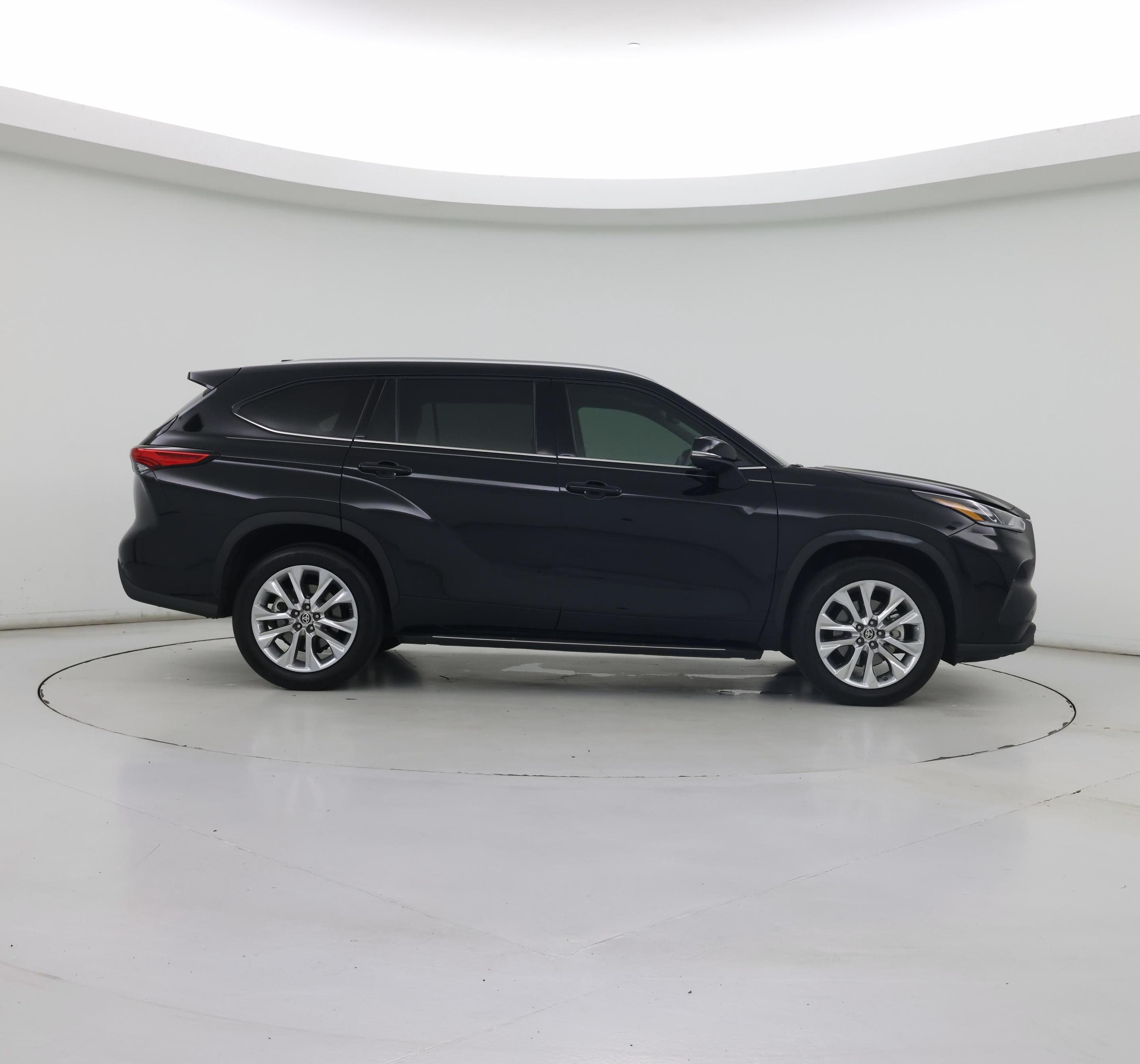 Thumbnail: 2021 Toyota Highlander - 7