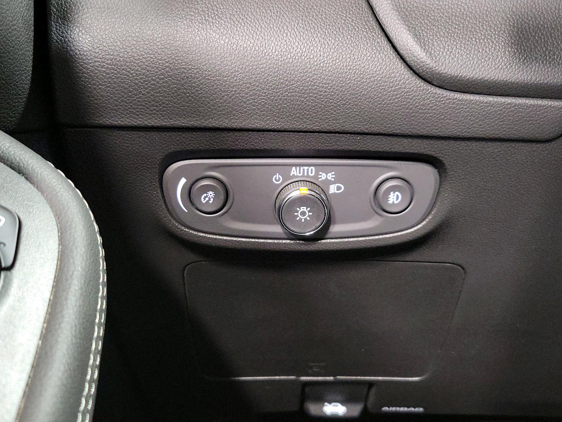 Thumbnail: 2023 Buick Encore GX - 13