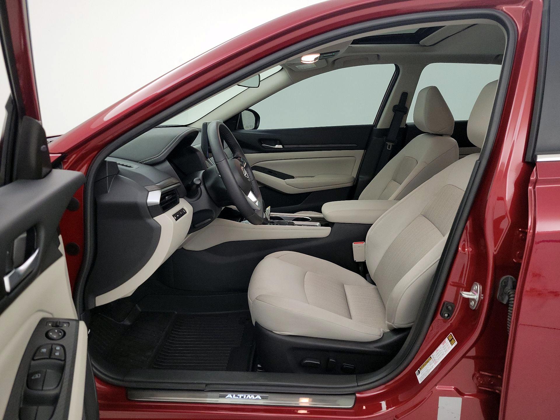 Thumbnail: 2024 Nissan Altima - 11