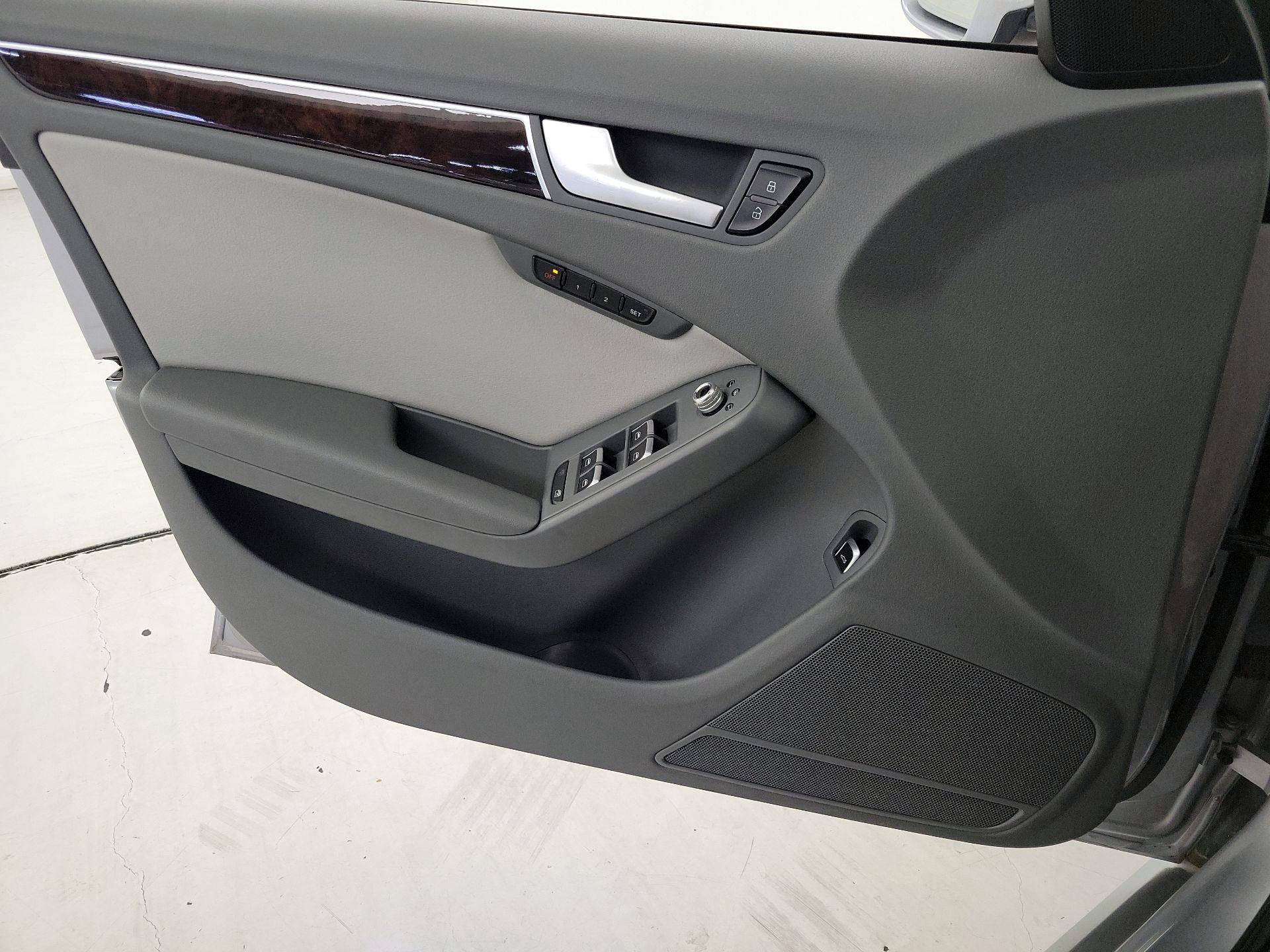 Thumbnail: 2015 Audi A4 - 12