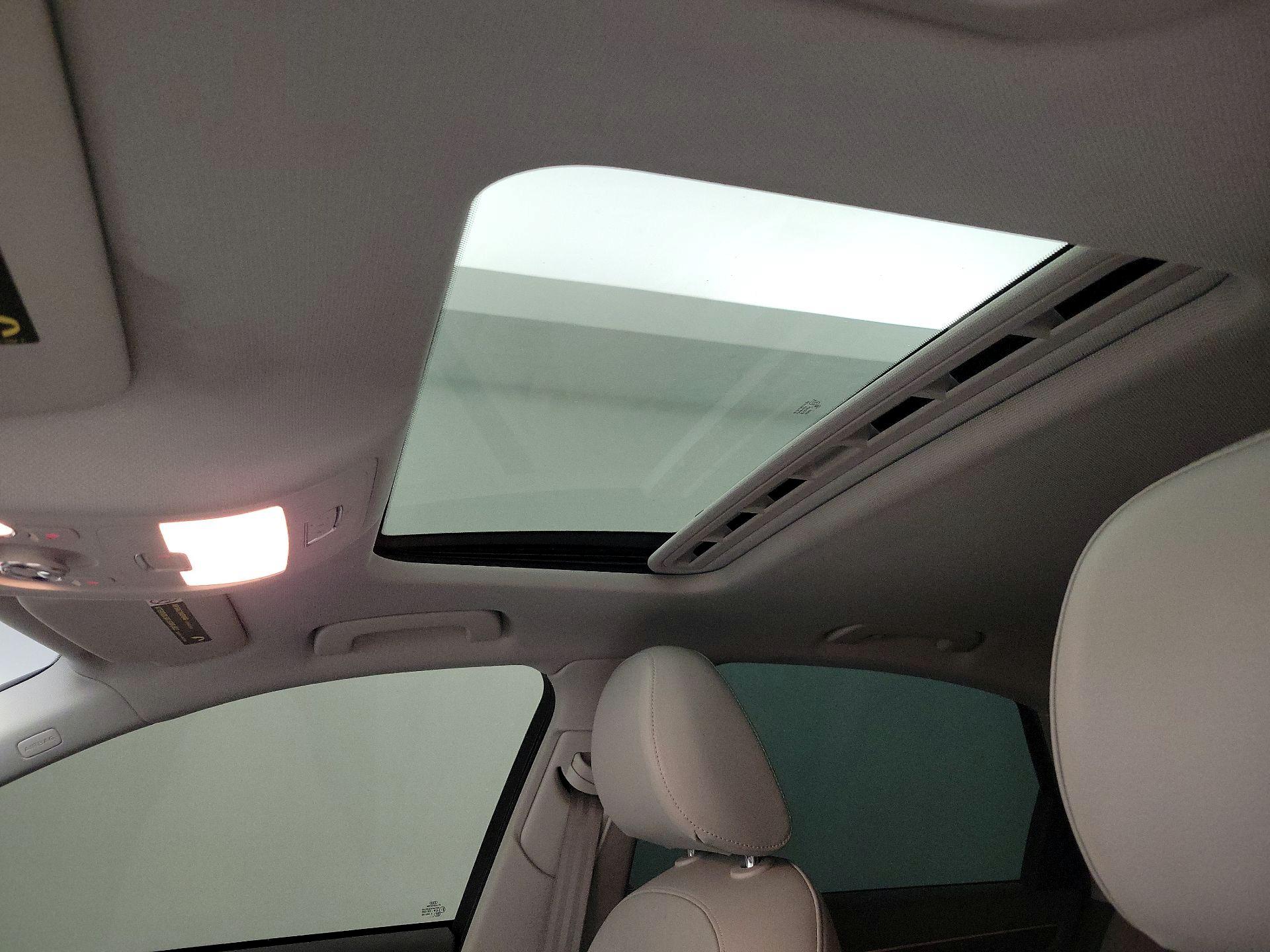 Thumbnail: 2015 Audi A4 - 17