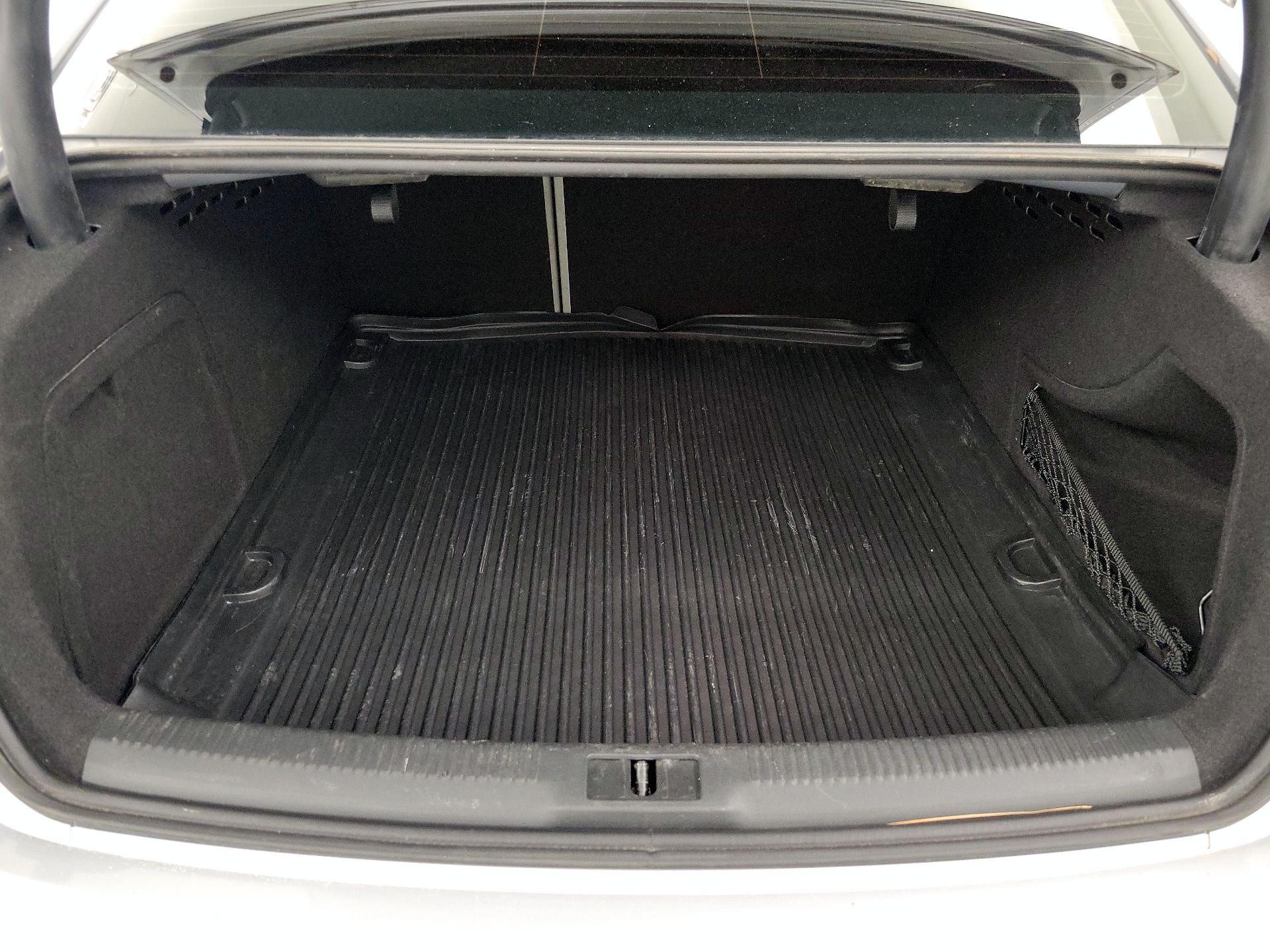 Thumbnail: 2015 Audi A4 - 19