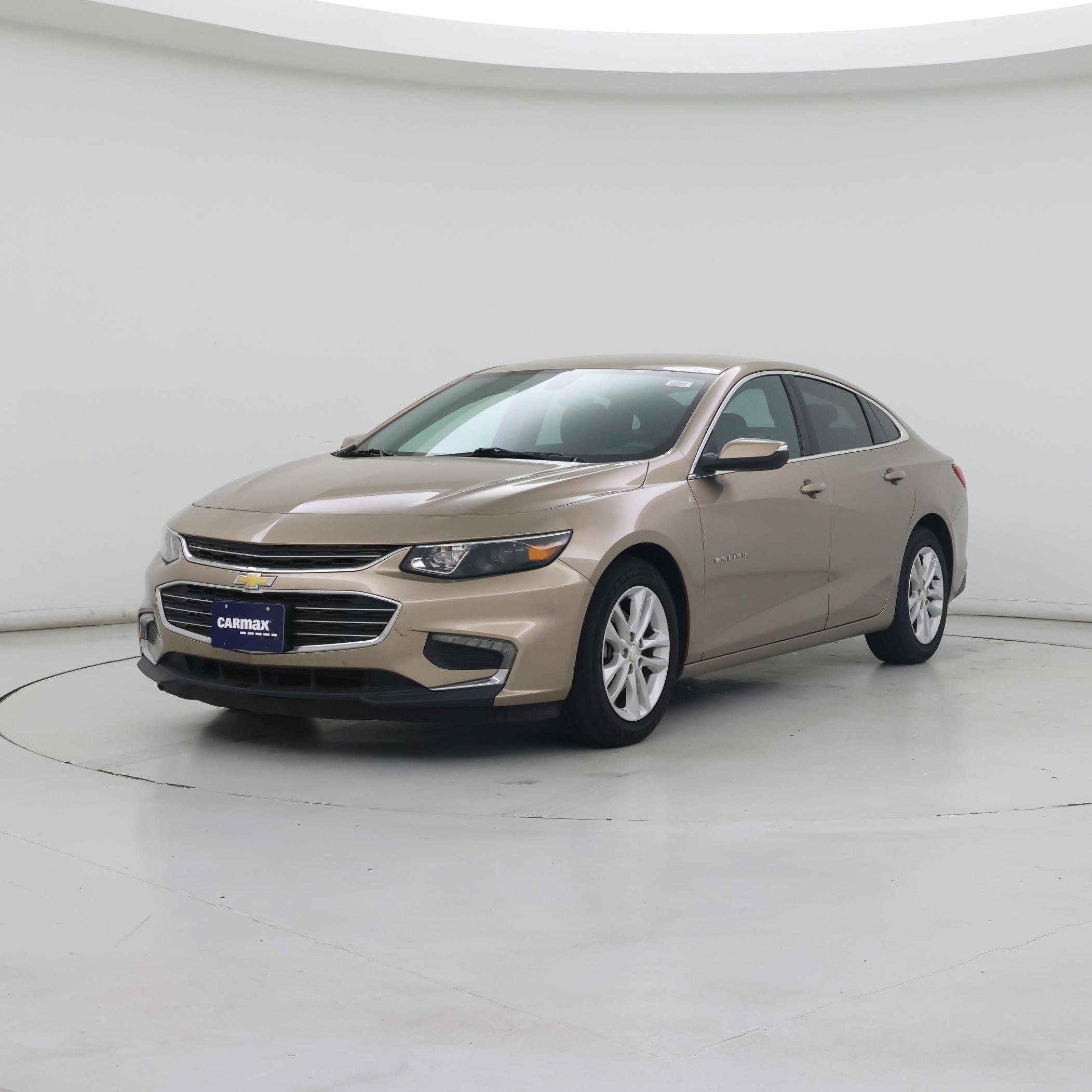 Thumbnail: 2018 Chevrolet Malibu - 4