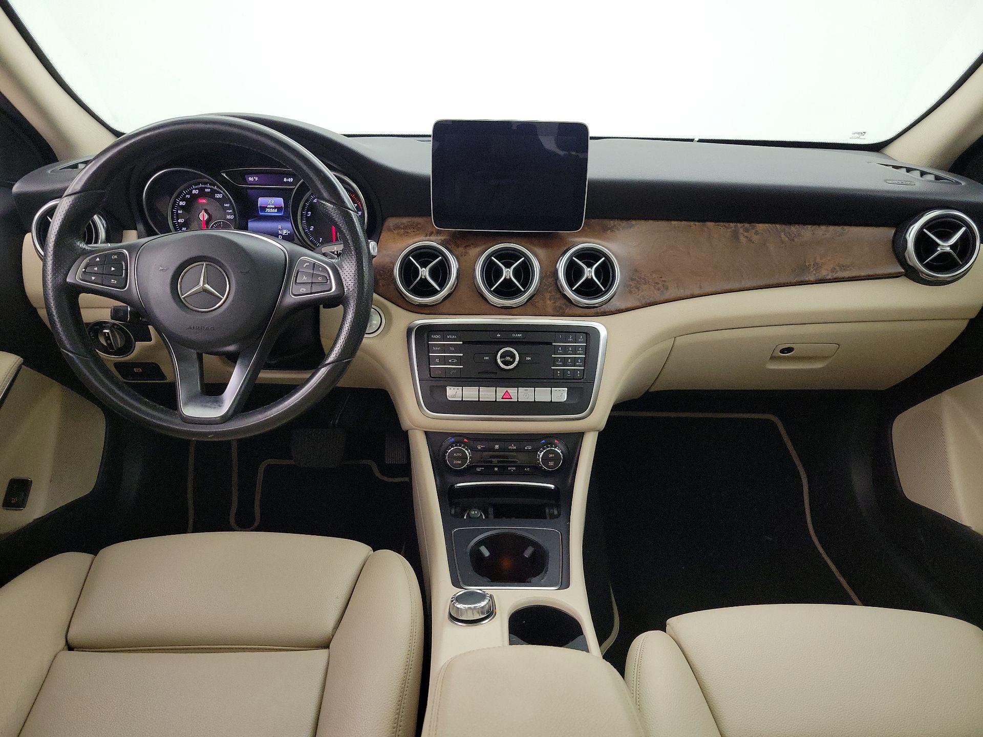 Thumbnail: 2018 Mercedes-Benz GLA - 9