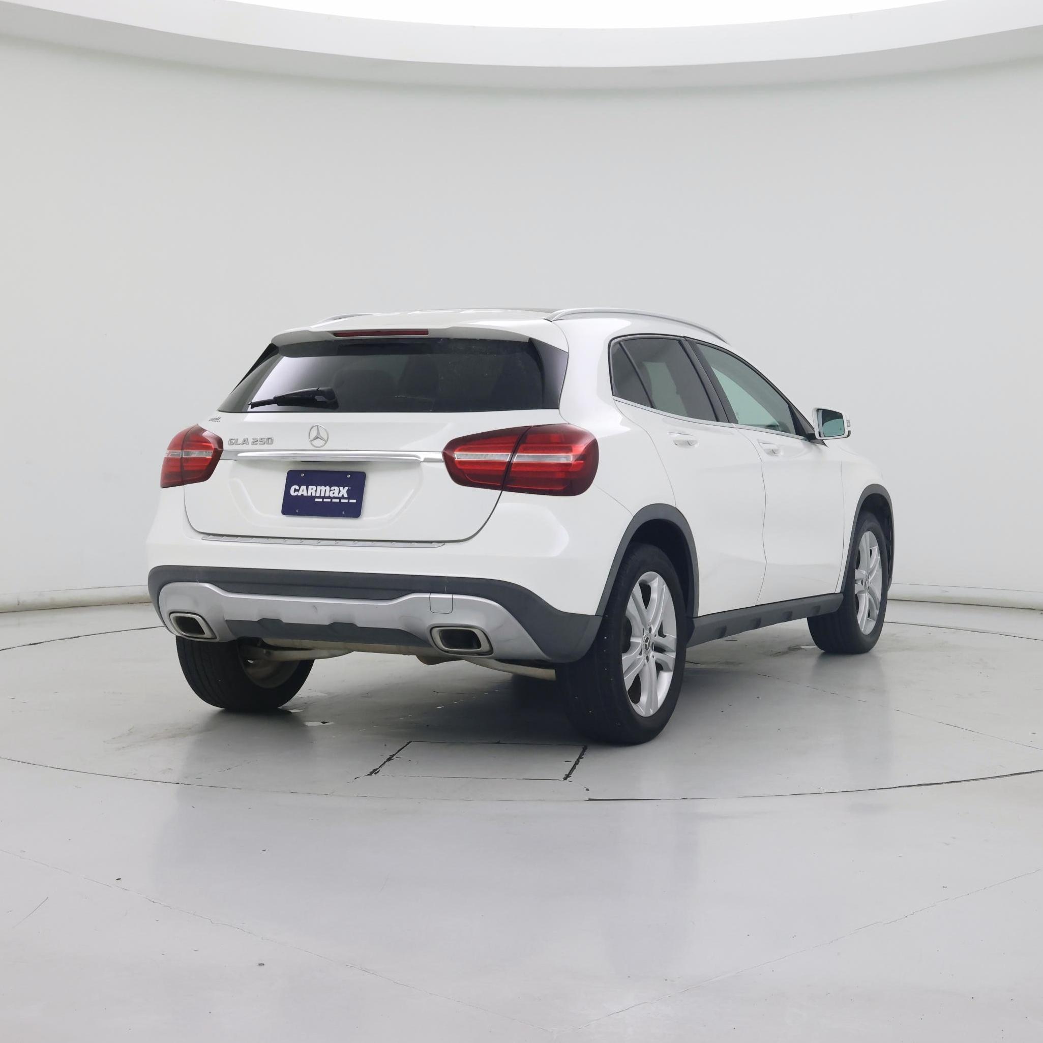 Thumbnail: 2018 Mercedes-Benz GLA - 8
