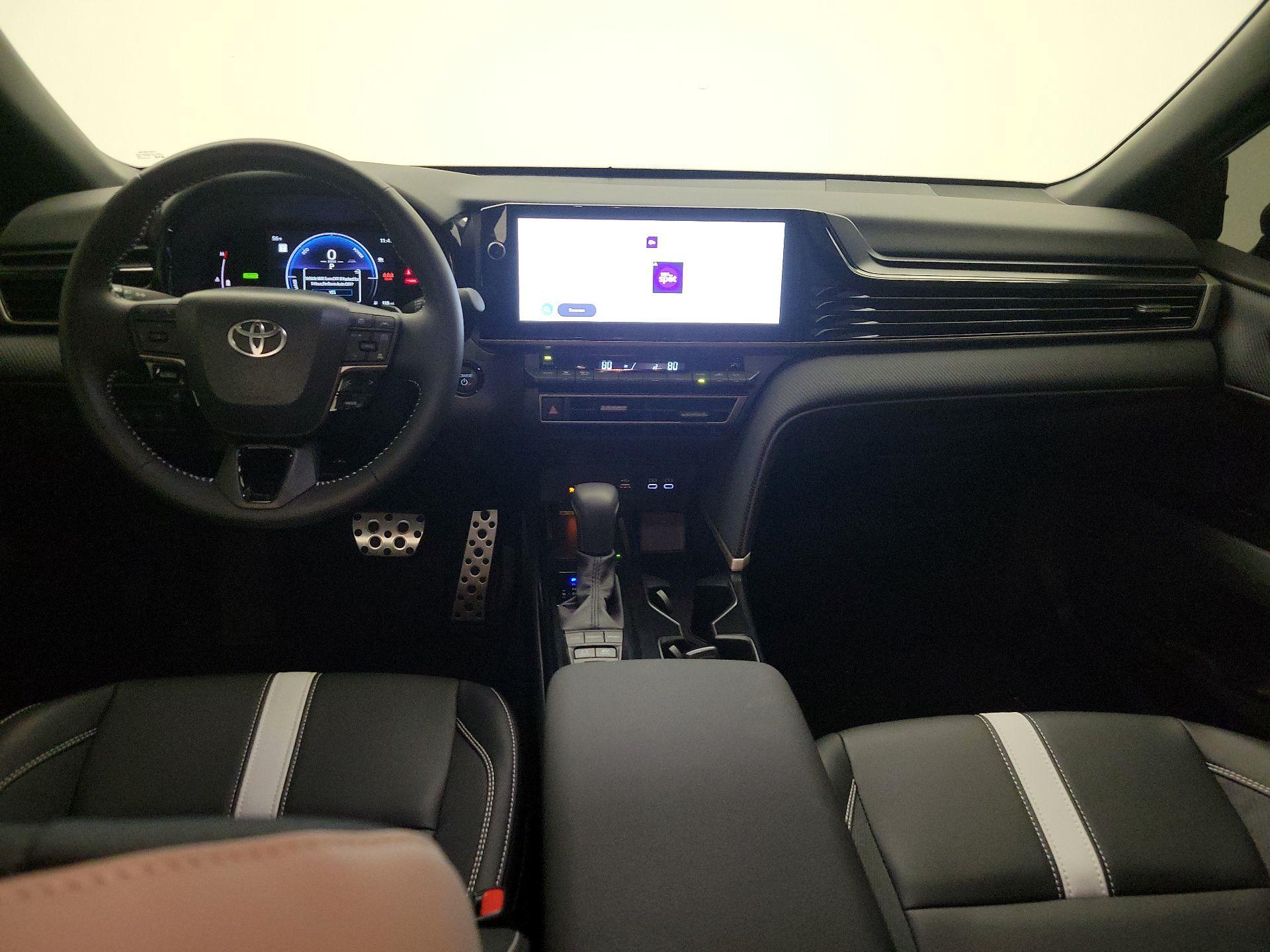 Thumbnail: 2025 Toyota Camry - 9