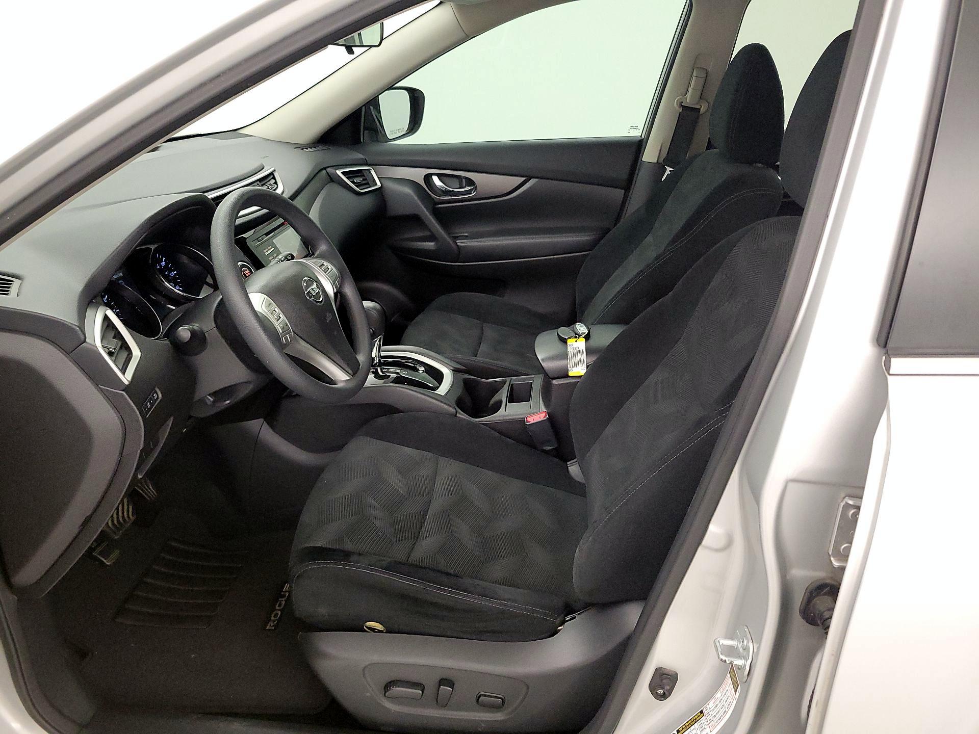 Thumbnail: 2015 Nissan Rogue - 11