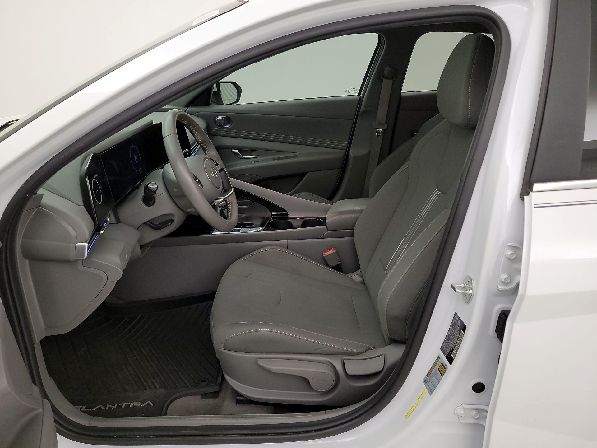 Thumbnail: 2024 Hyundai Elantra - 11