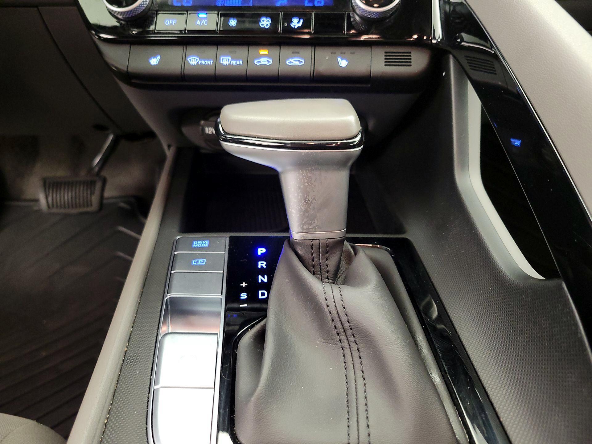 Thumbnail: 2024 Hyundai Elantra - 17