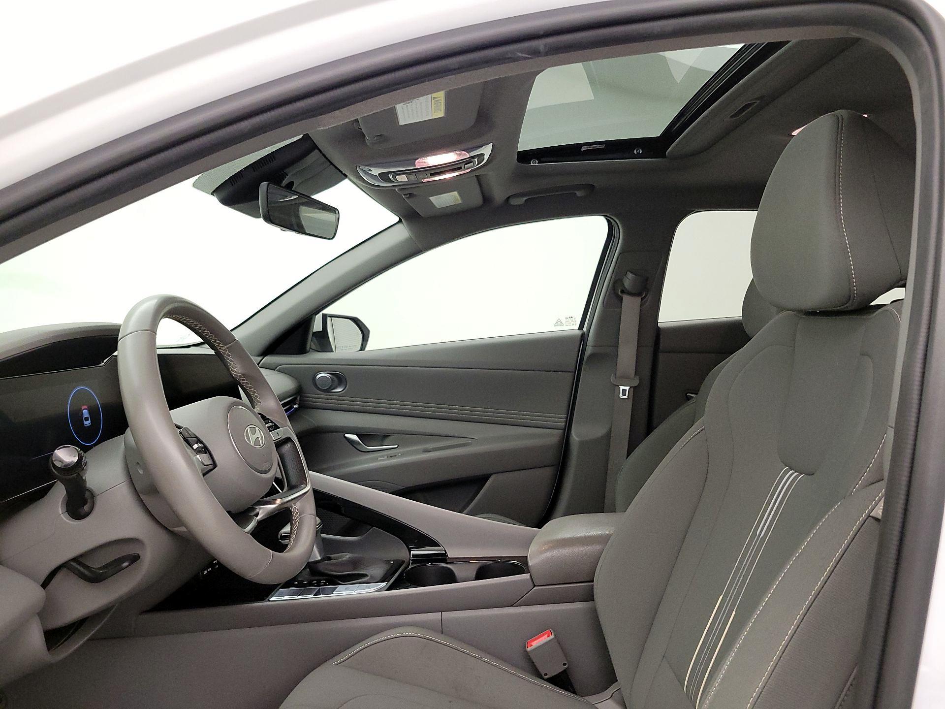 Thumbnail: 2024 Hyundai Elantra - 19