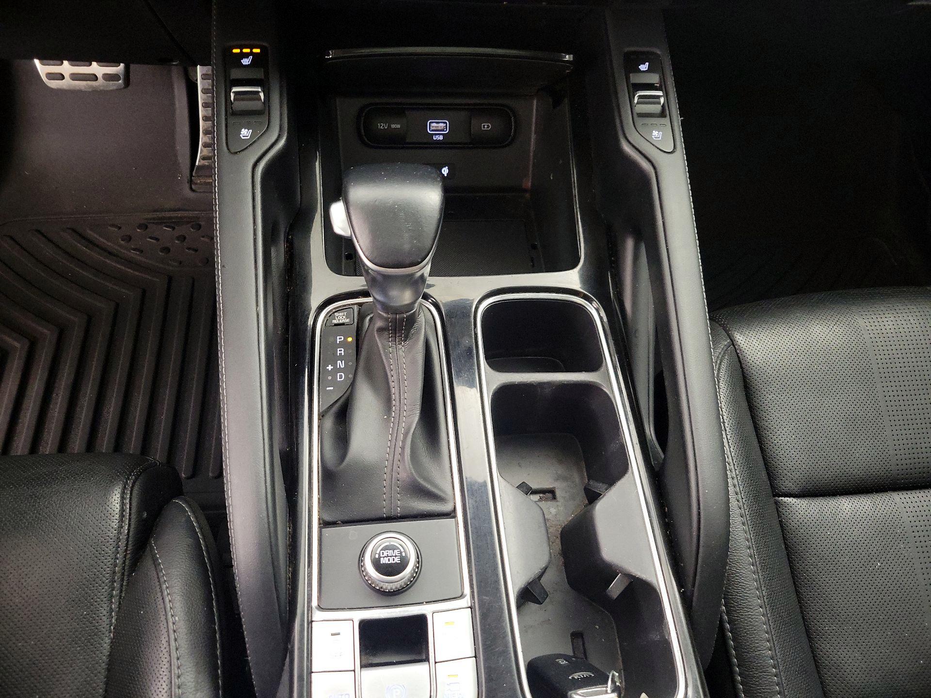 Thumbnail: 2021 Kia Telluride - 18