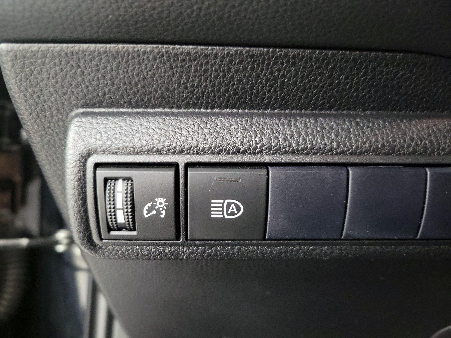 Thumbnail: 2021 Toyota Corolla - 13