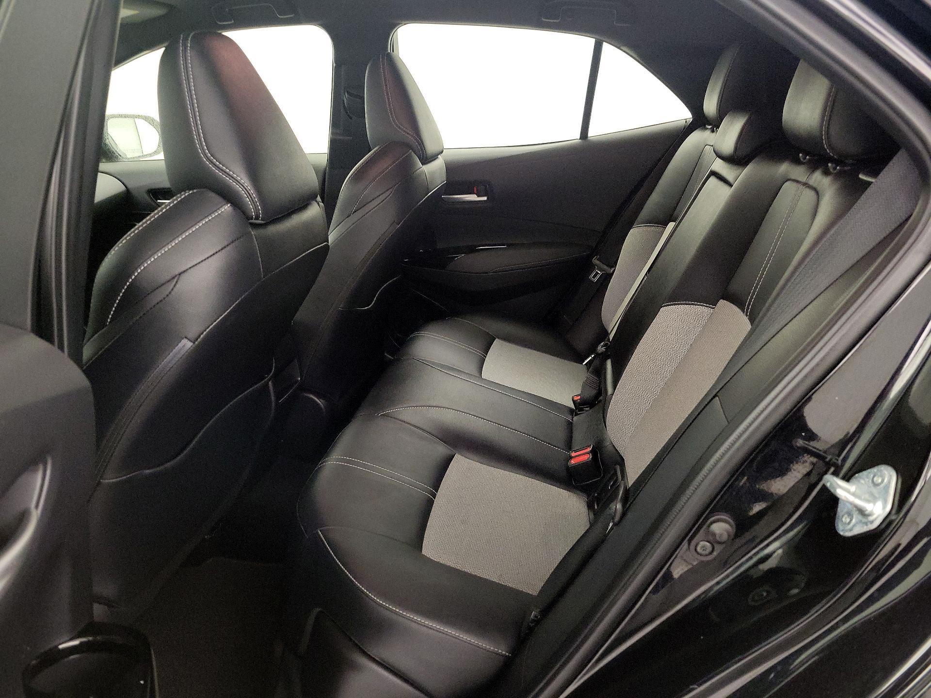 Thumbnail: 2021 Toyota Corolla - 18