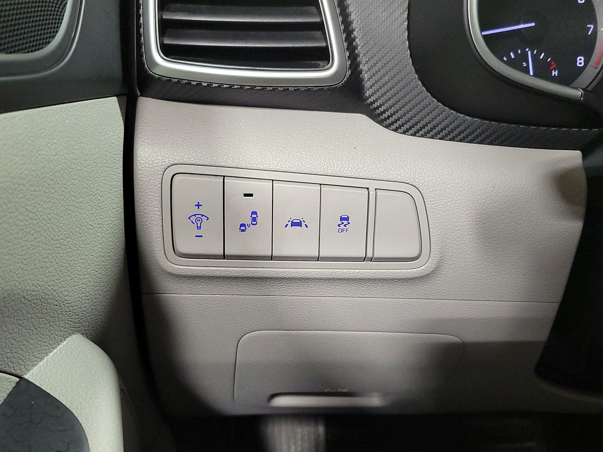 Thumbnail: 2020 Hyundai Tucson - 13