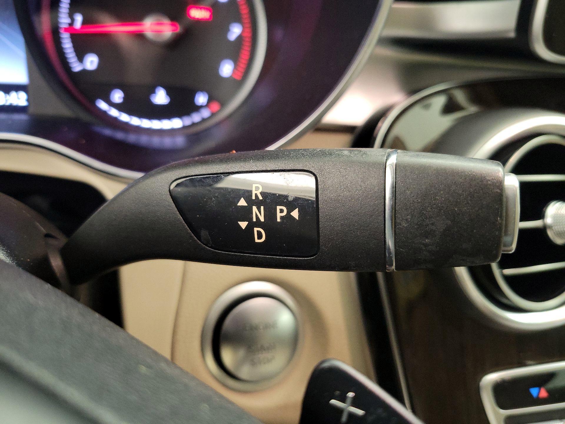 Thumbnail: 2019 Mercedes-Benz GLC - 17