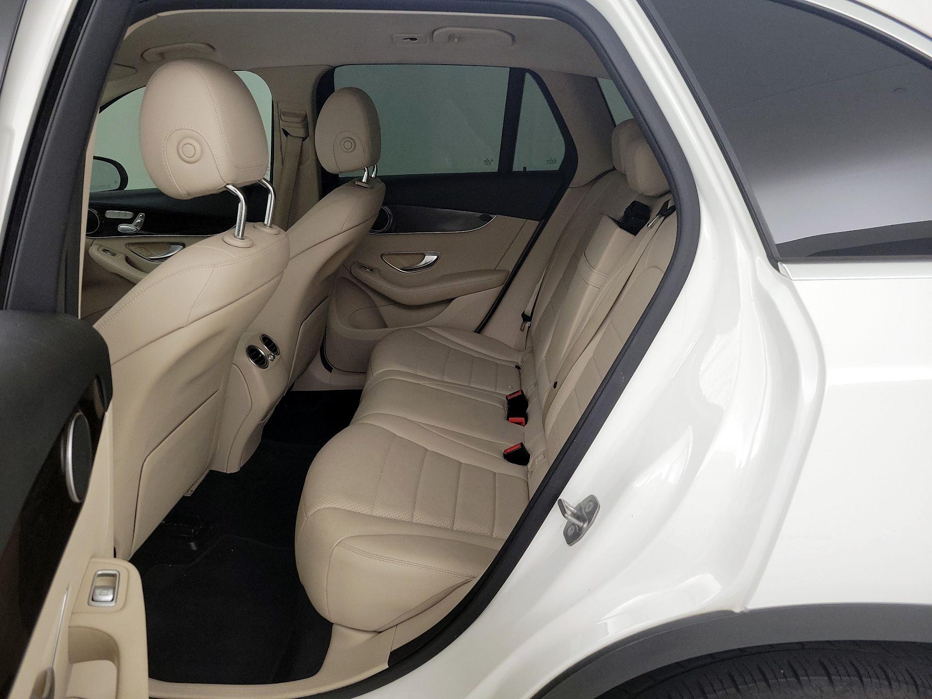 Thumbnail: 2019 Mercedes-Benz GLC - 19