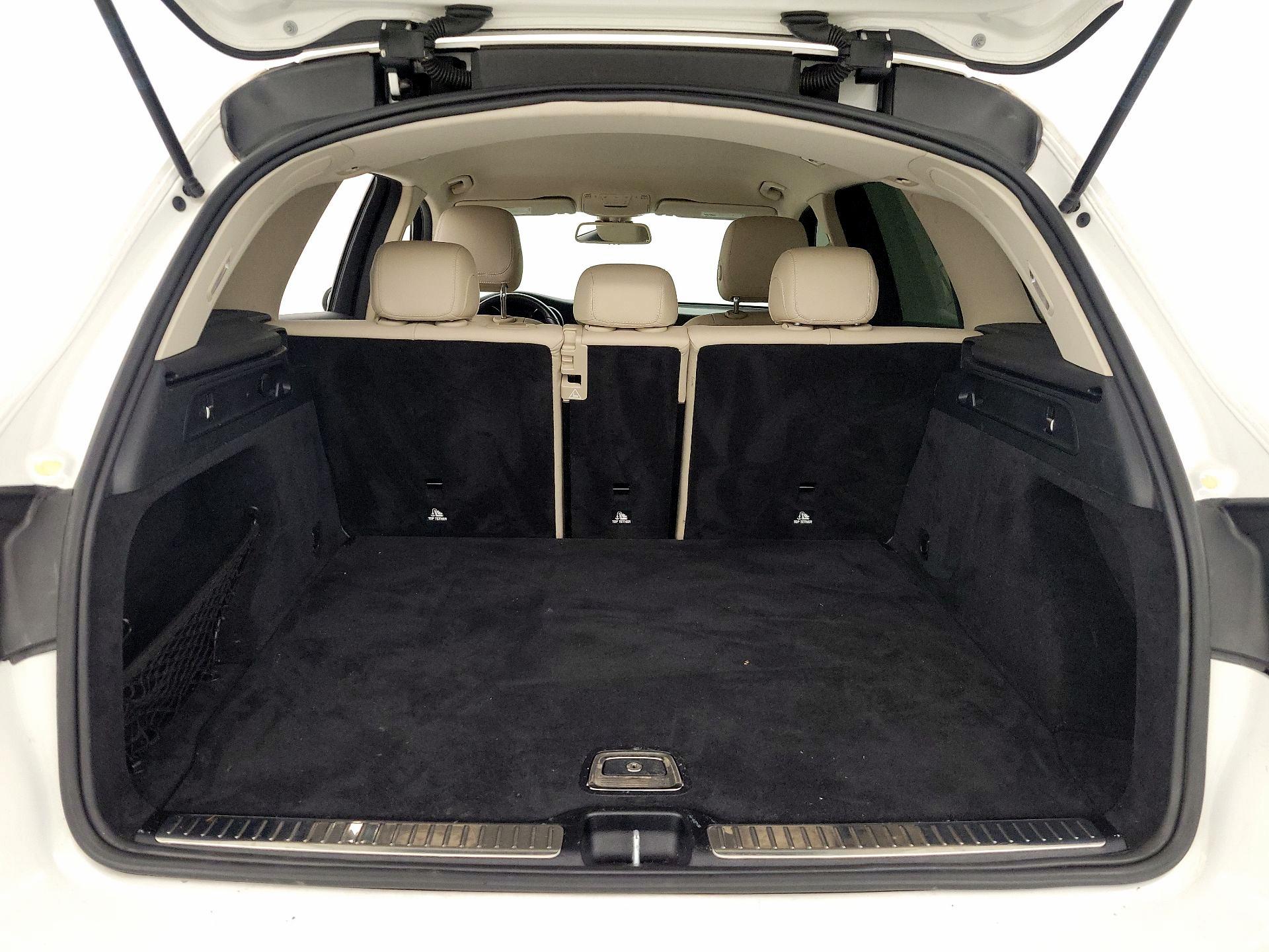 Thumbnail: 2019 Mercedes-Benz GLC - 20