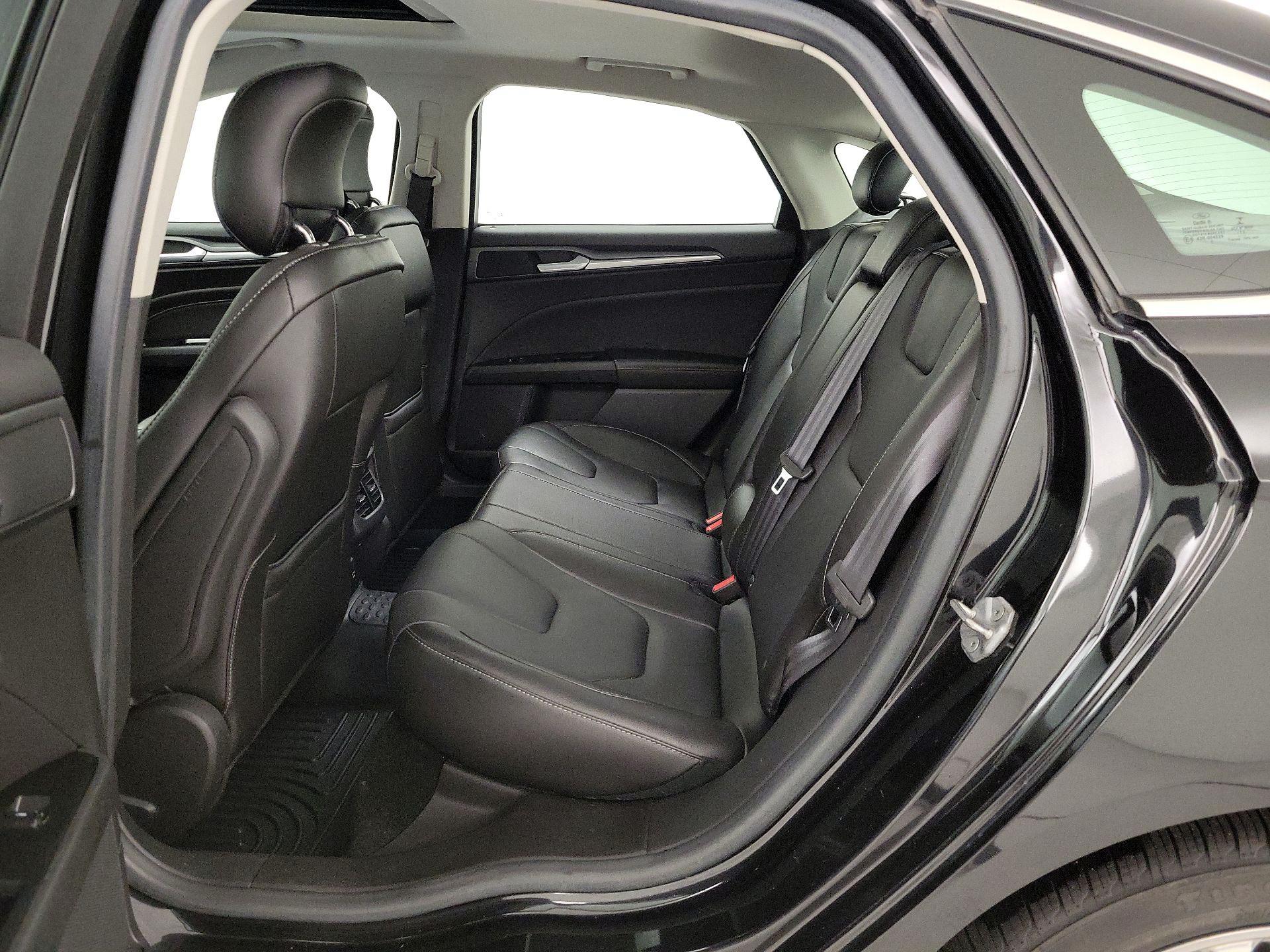 Thumbnail: 2014 Ford Fusion - 20