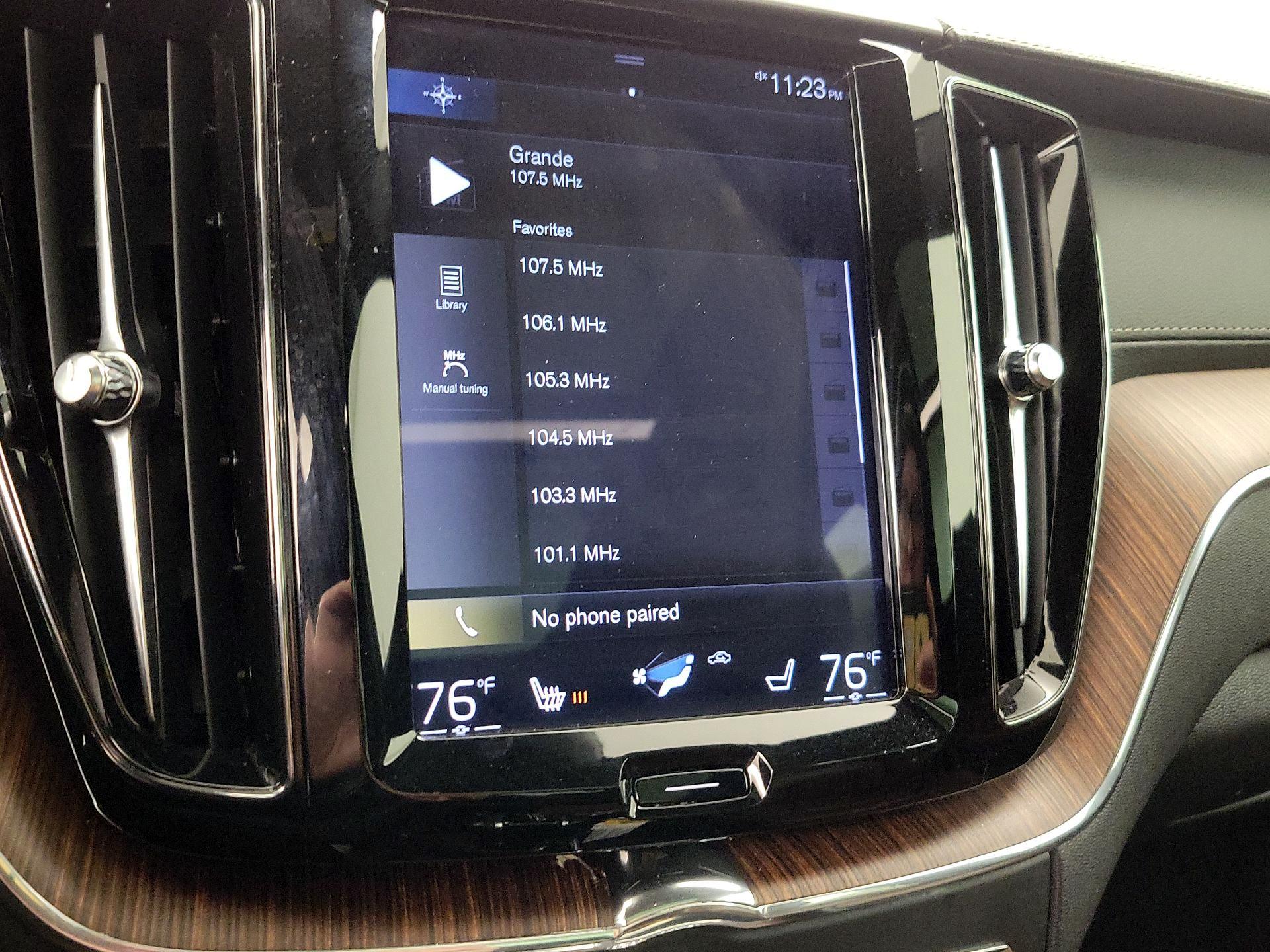 Thumbnail: 2020 Volvo XC60 - 16