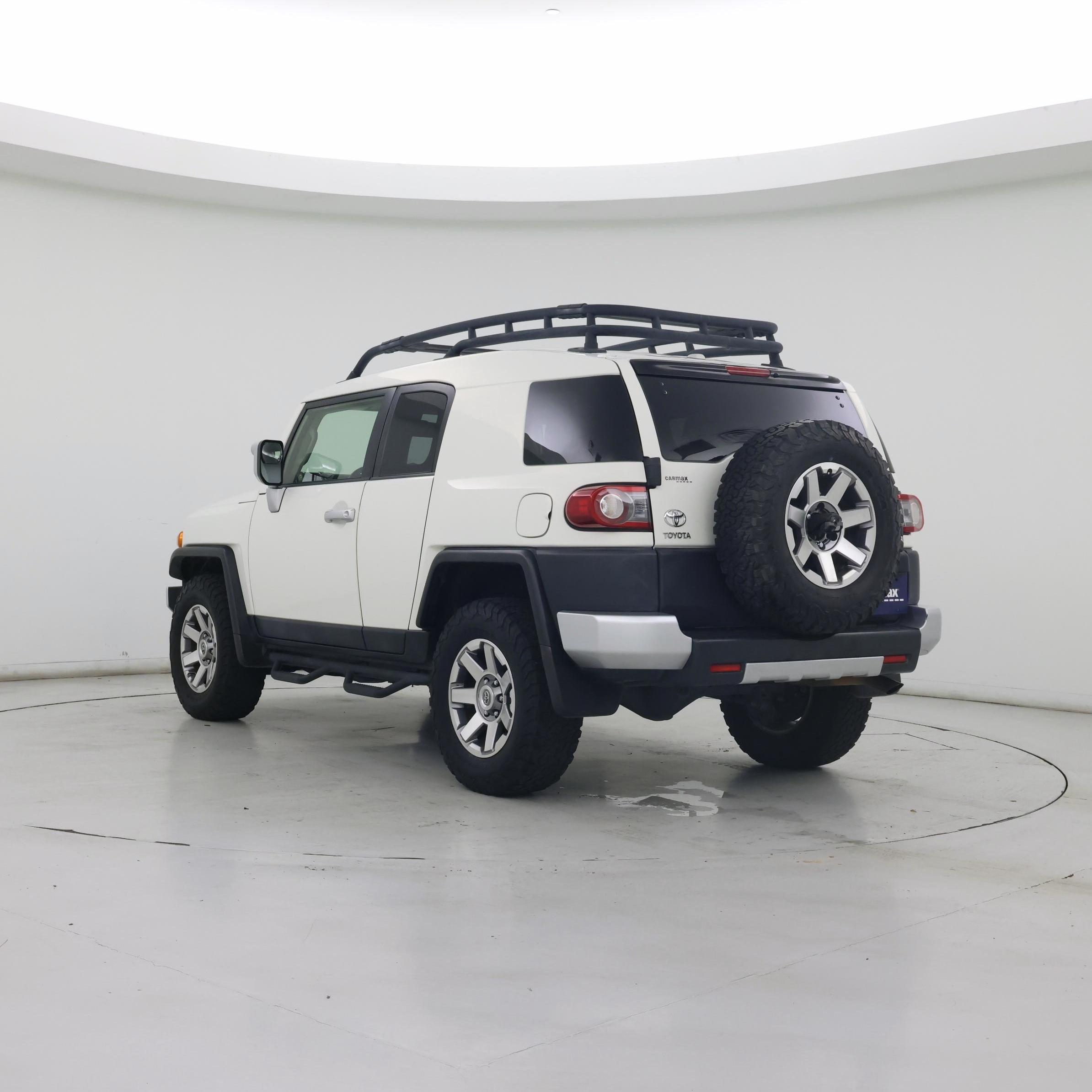 Thumbnail: 2014 Toyota FJ Cruiser - 2