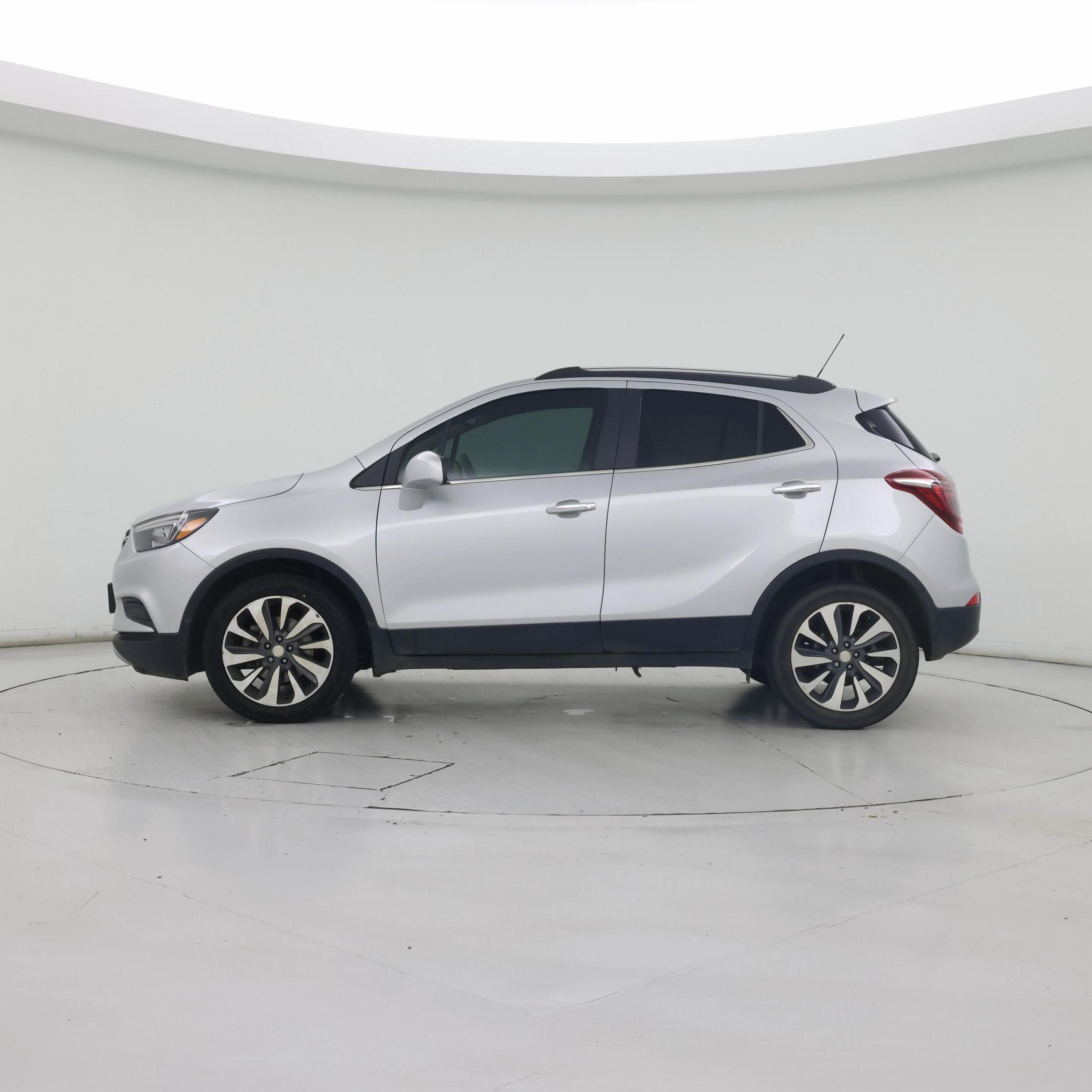 Thumbnail: 2022 Buick Encore - 3