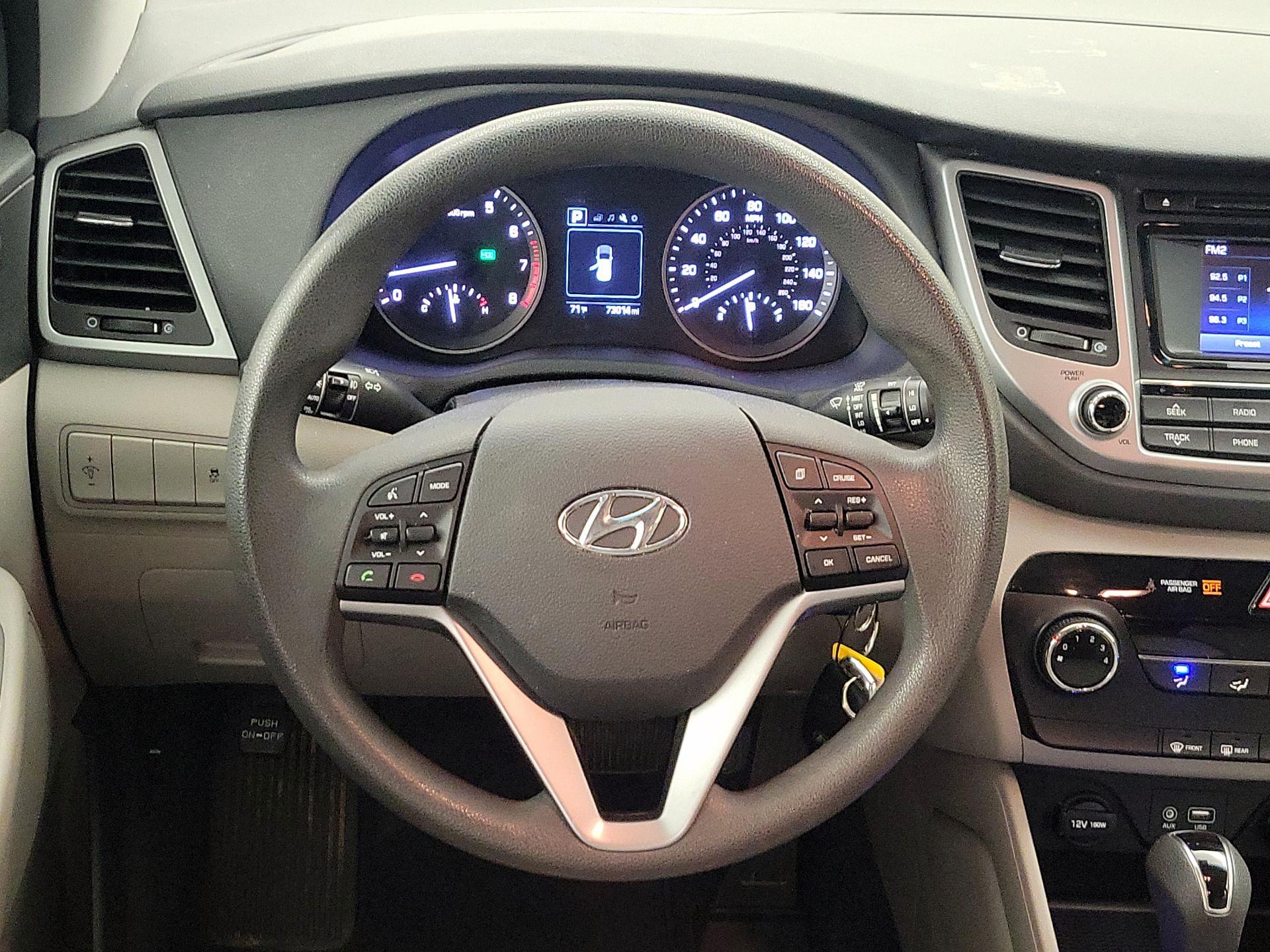 Thumbnail: 2016 Hyundai Tucson - 10