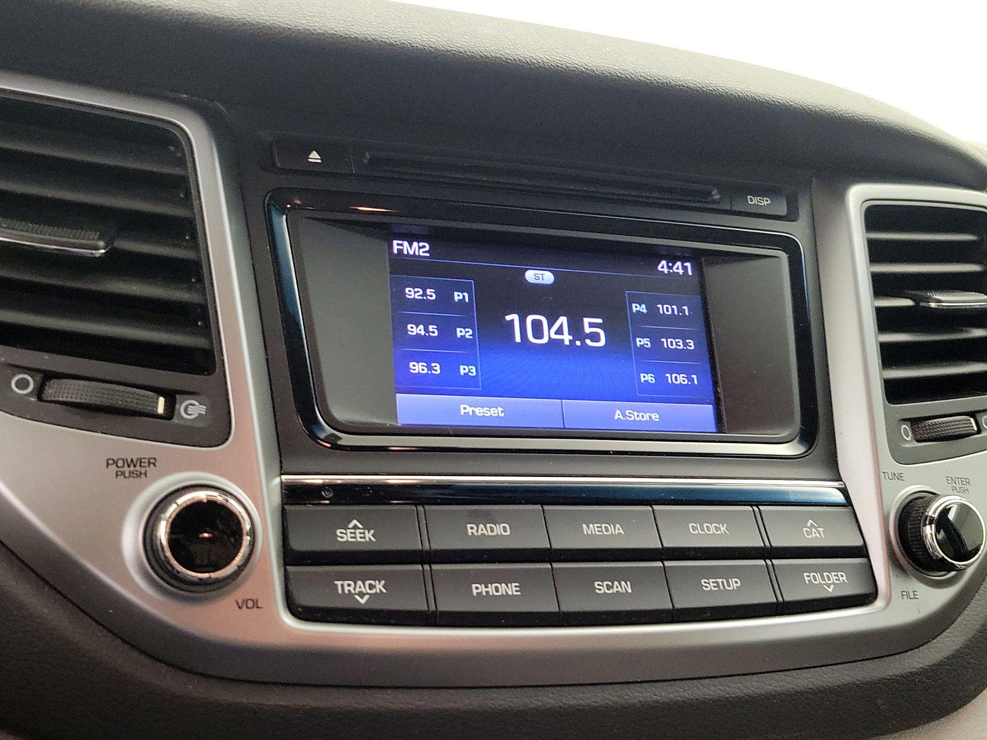 Thumbnail: 2016 Hyundai Tucson - 15