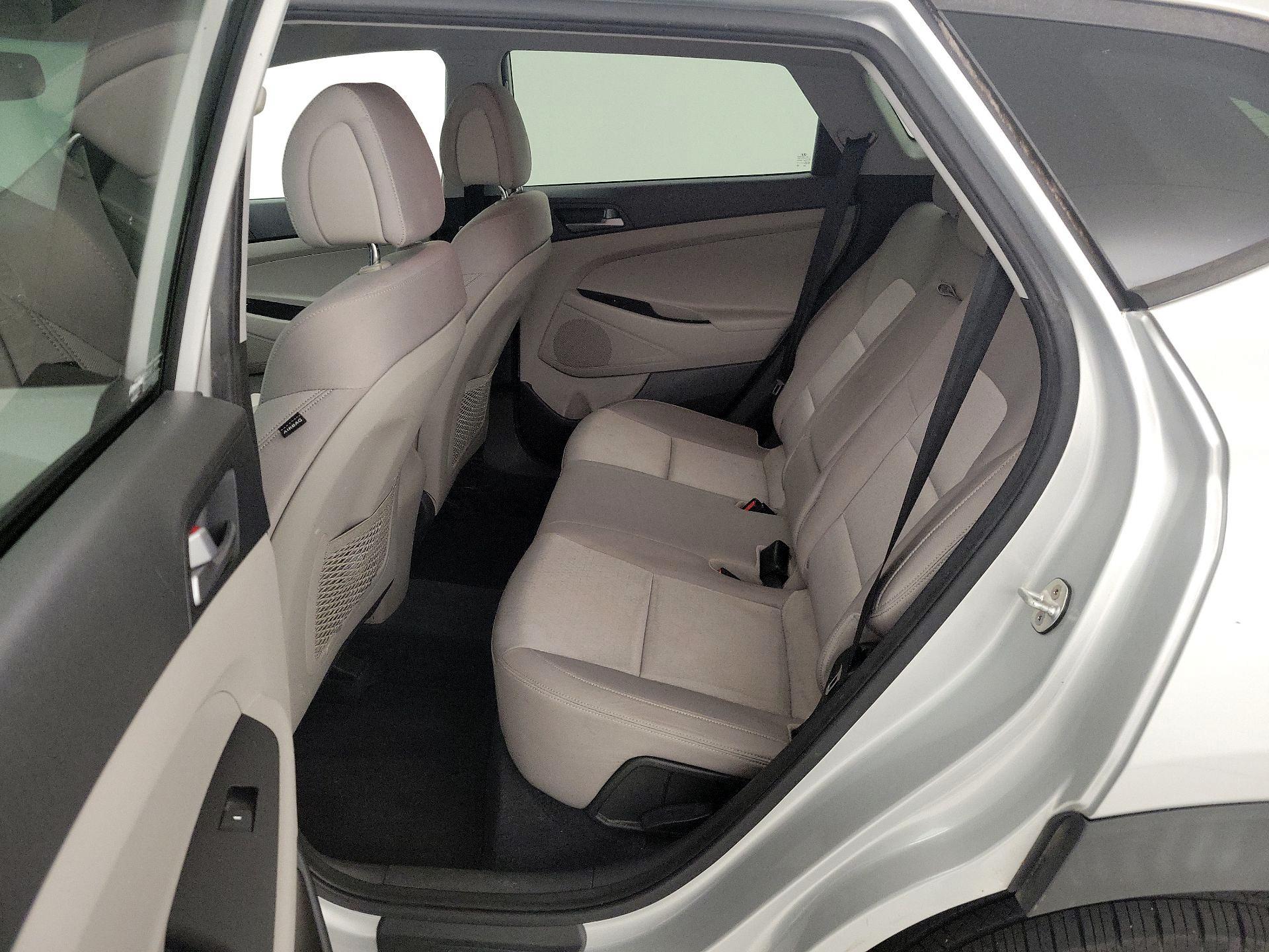 Thumbnail: 2016 Hyundai Tucson - 19