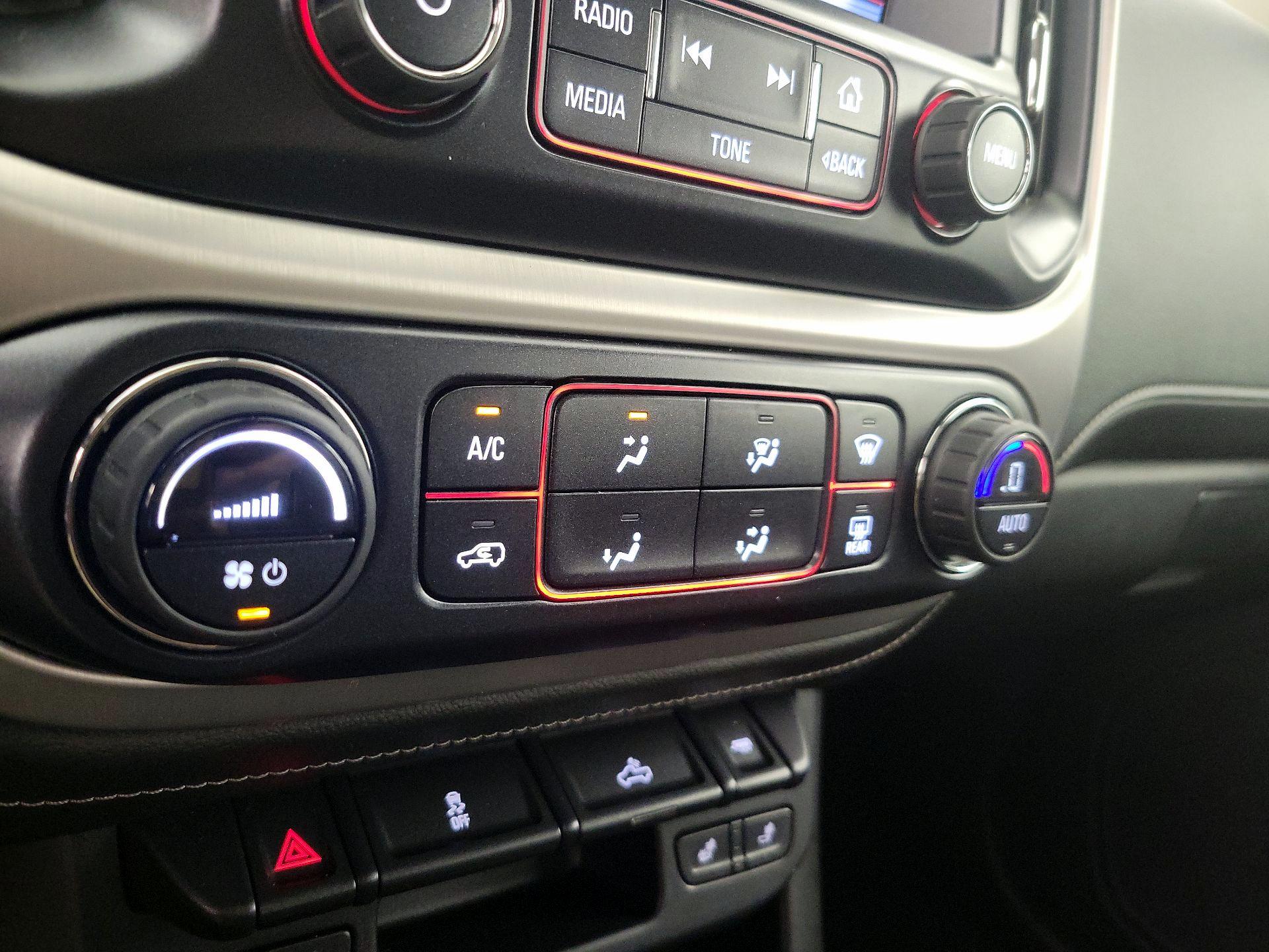 Thumbnail: 2016 GMC Canyon - 16