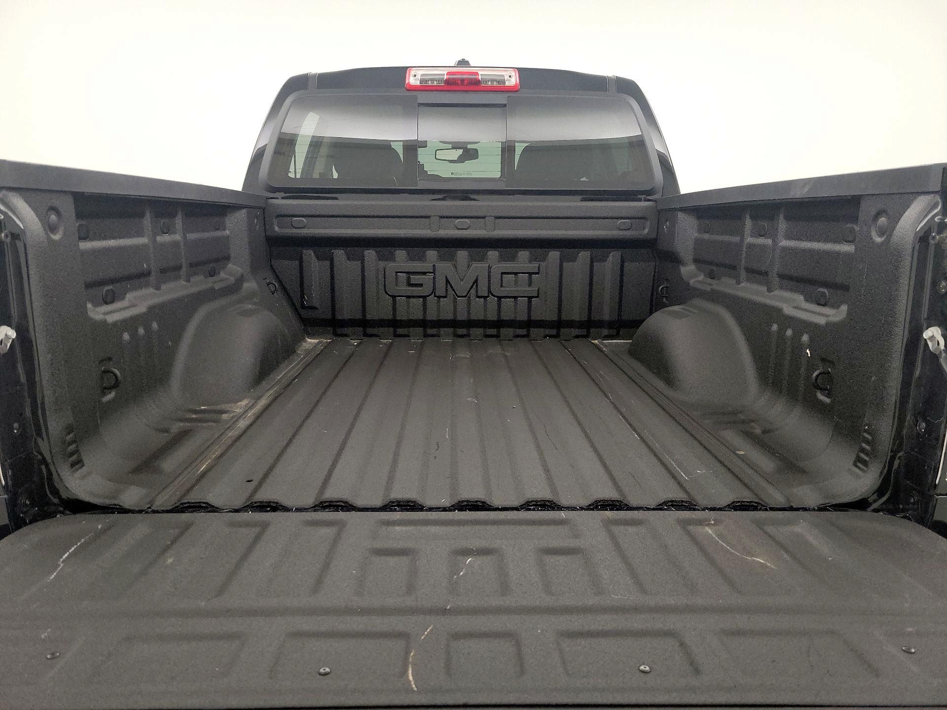 Thumbnail: 2016 GMC Canyon - 20