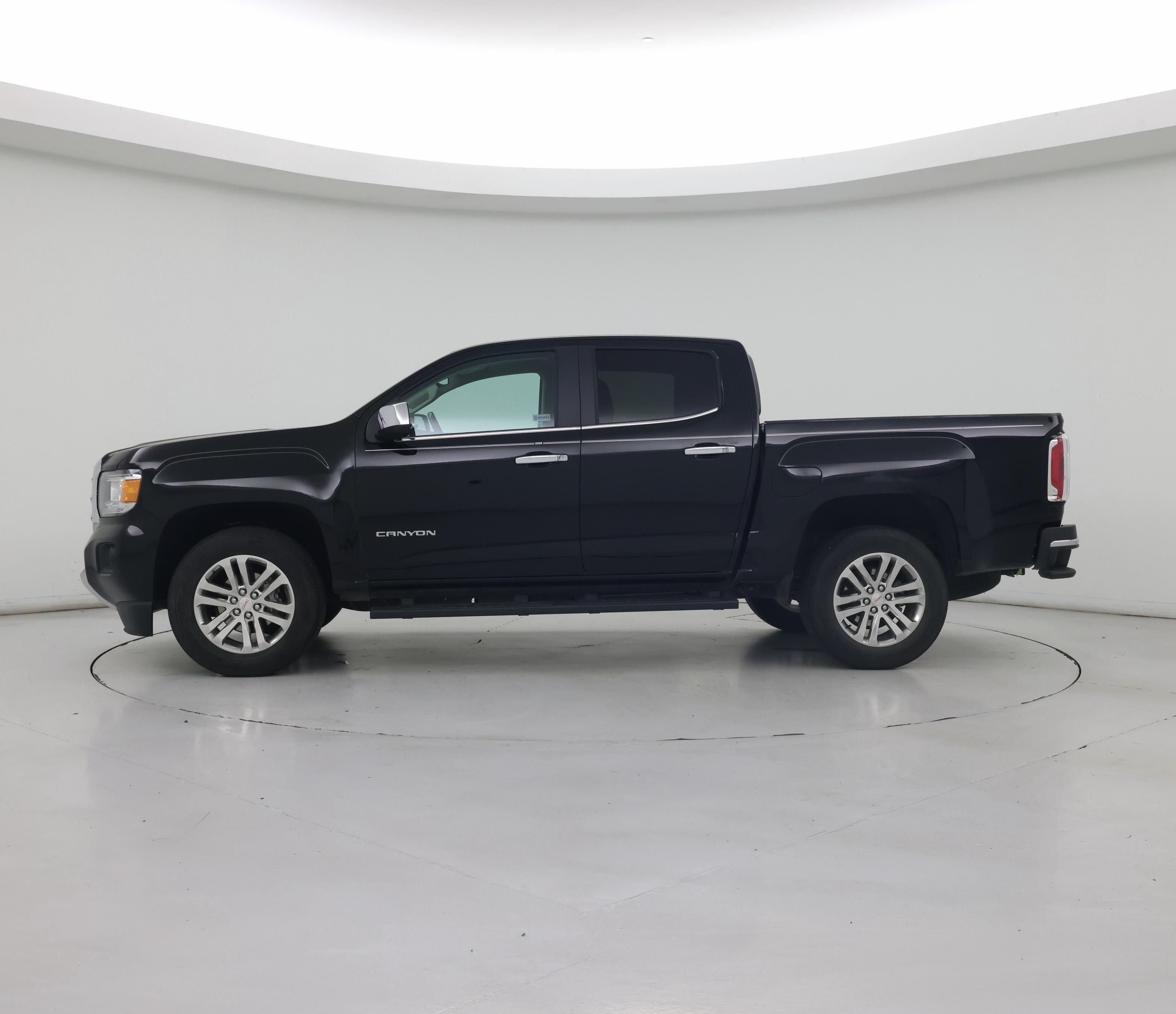 Thumbnail: 2016 GMC Canyon - 3