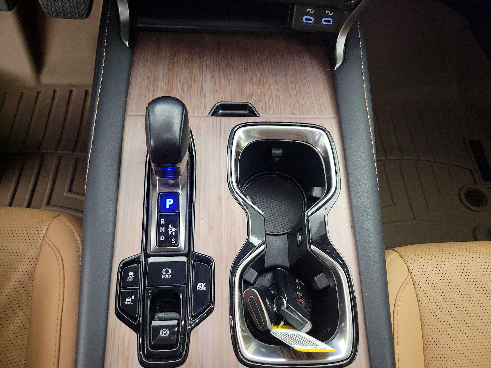 2024 Lexus RX Hybrid 350h - Photo 18