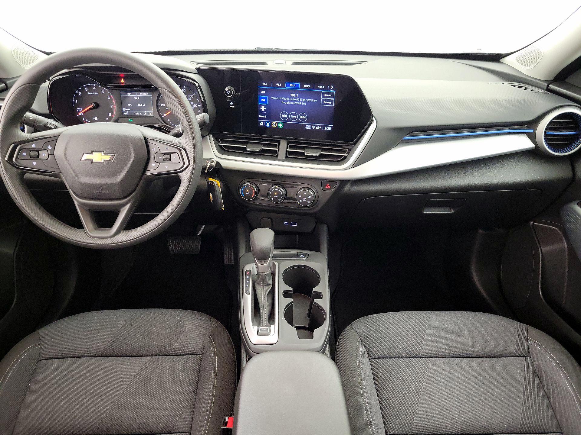 Thumbnail: 2025 Chevrolet Trax - 9